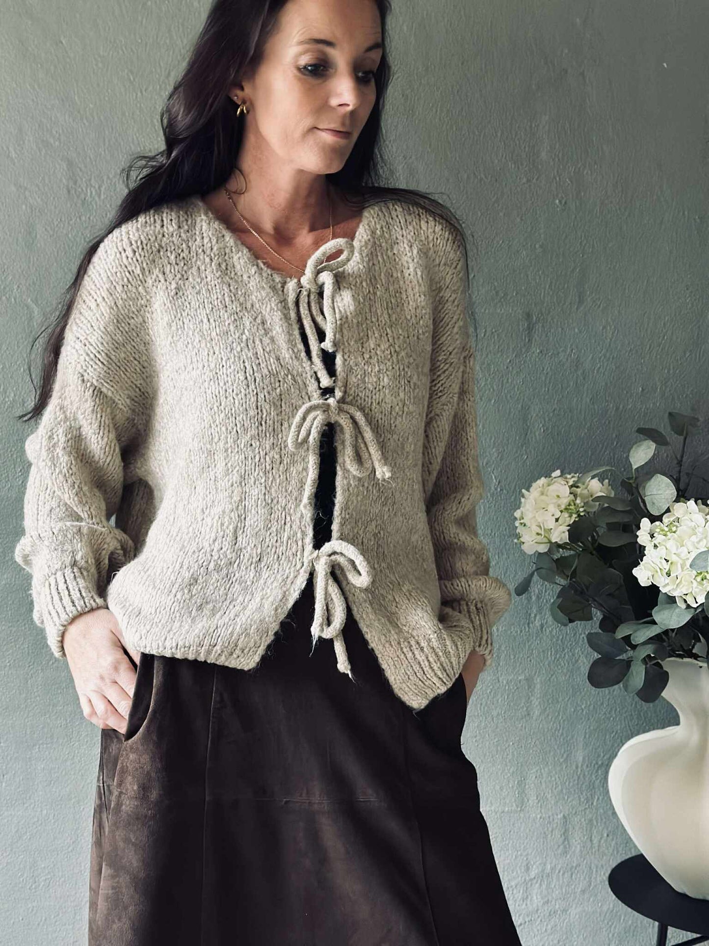 Cardigan med sløjfer - Beige
