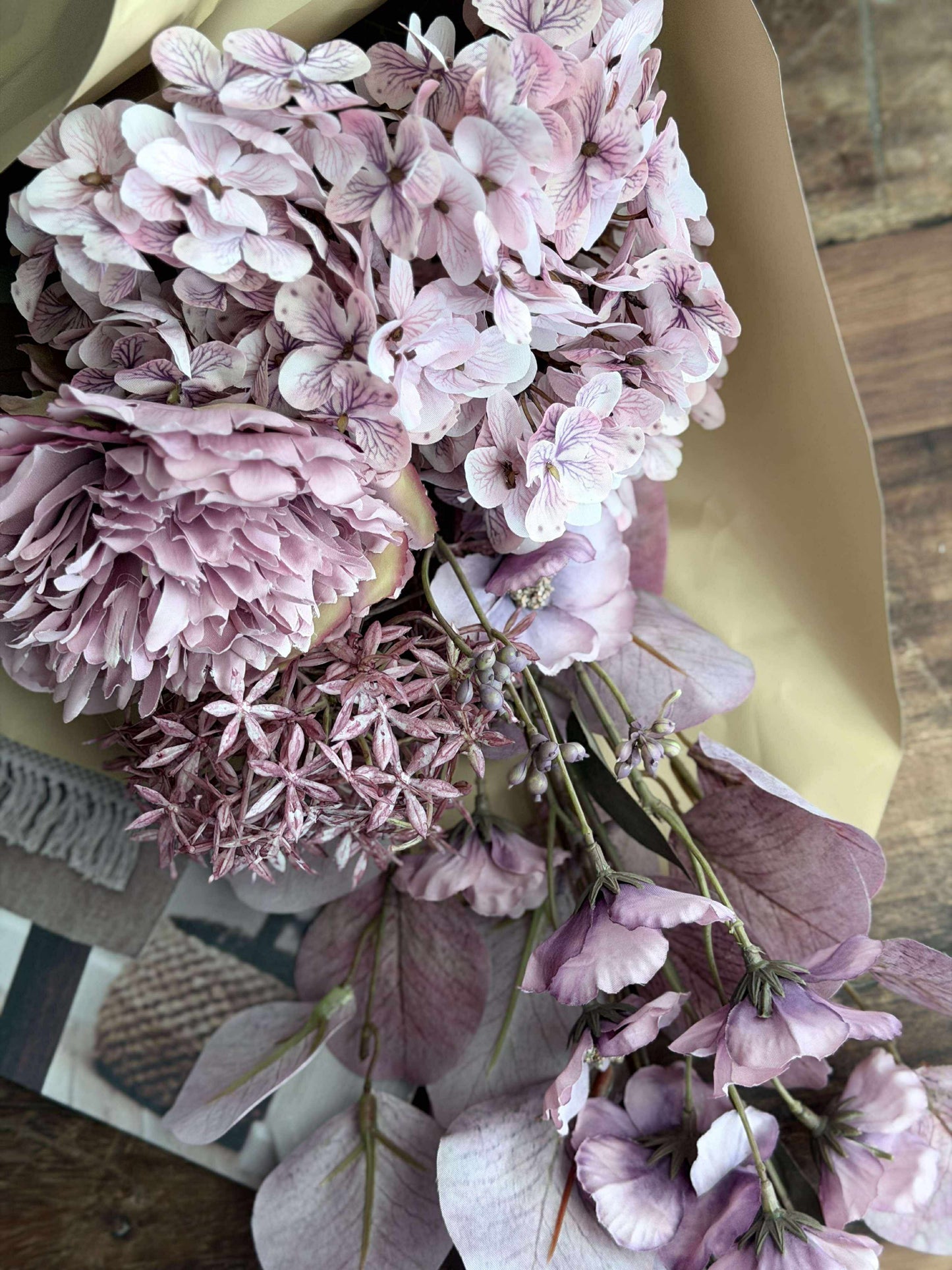 Buket med hortensia - Syren / pink