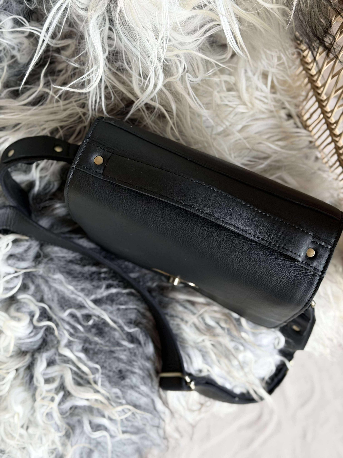 Crossover Black Leather – Big