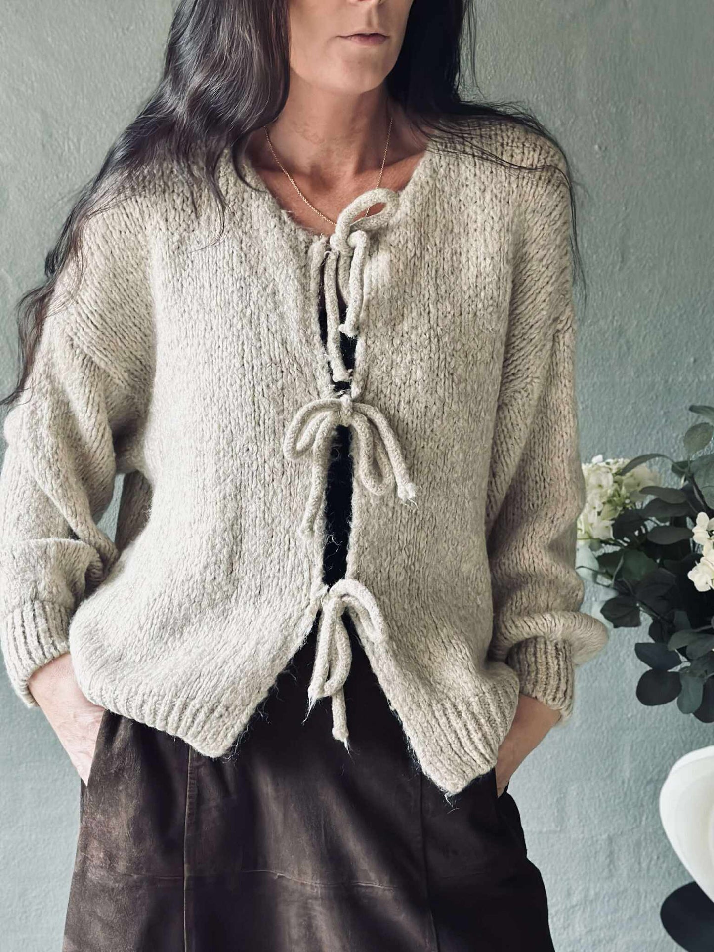 Cardigan med sløjfer - Beige