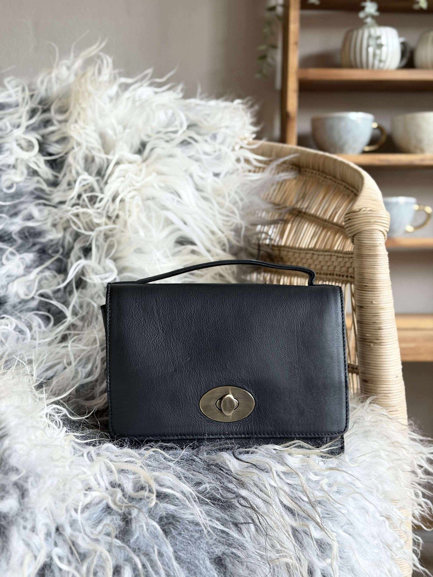 Crossover Black Leather – Big