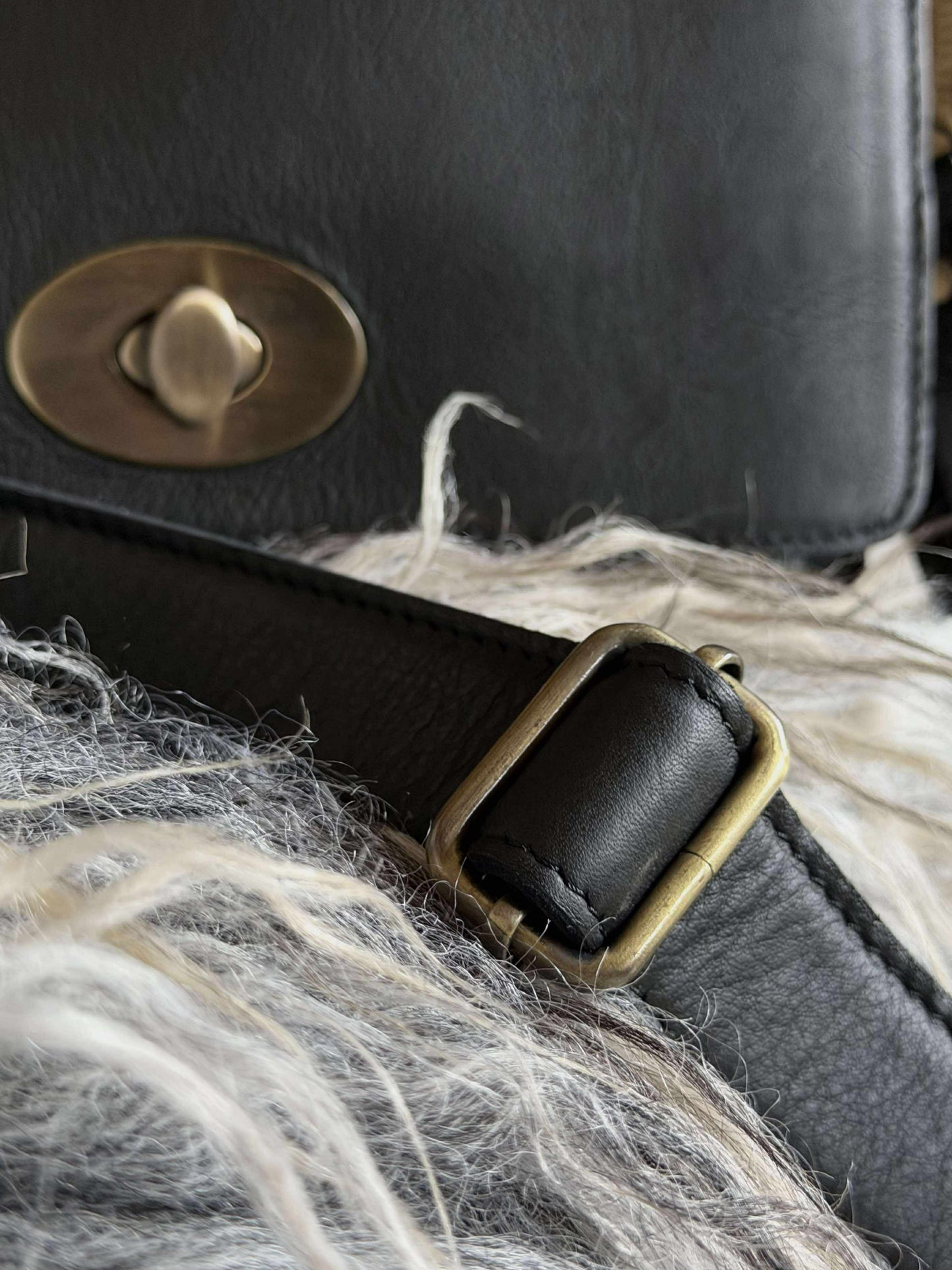 Crossover Black Leather – Big