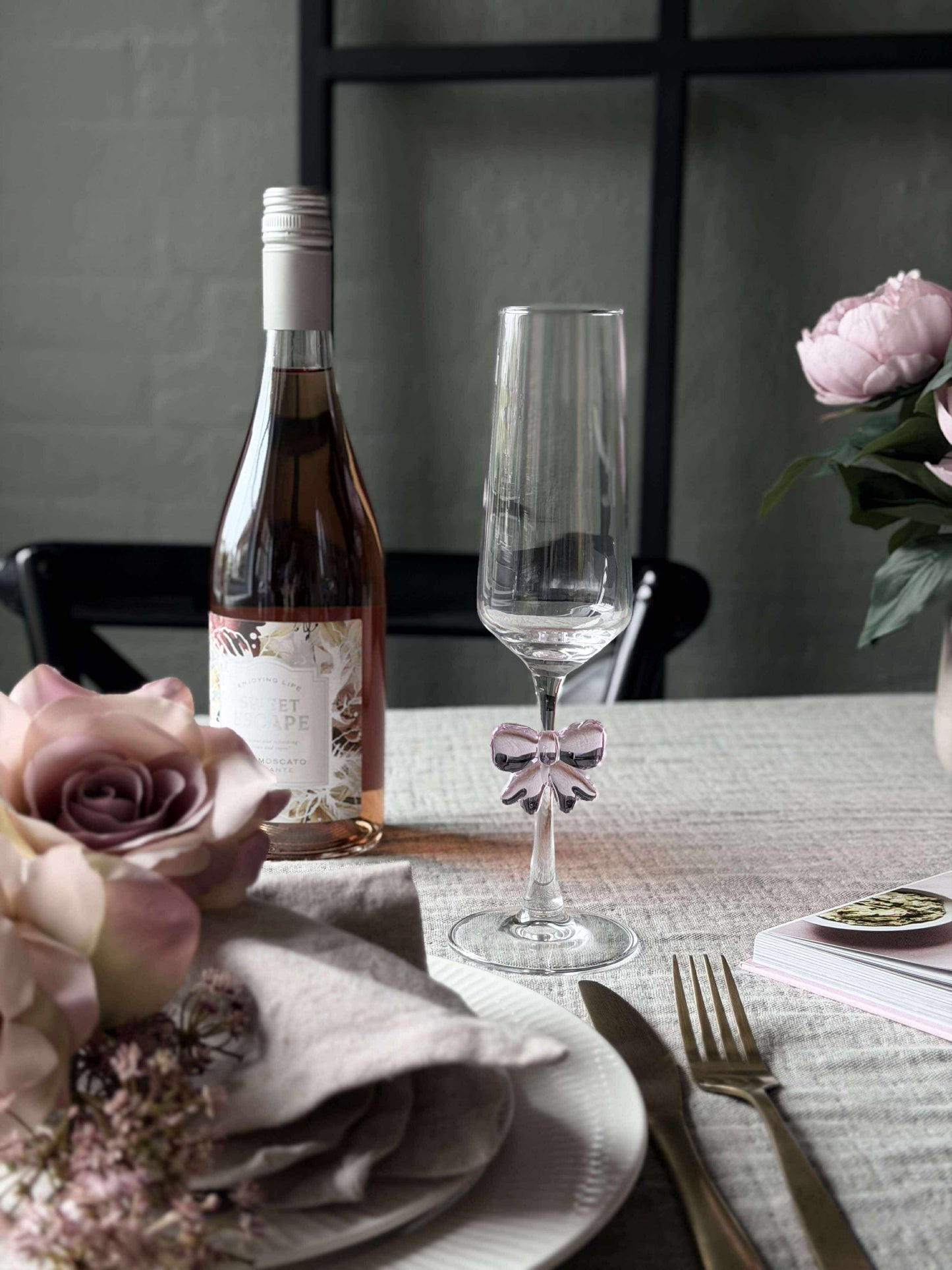 Glas med sløjfe