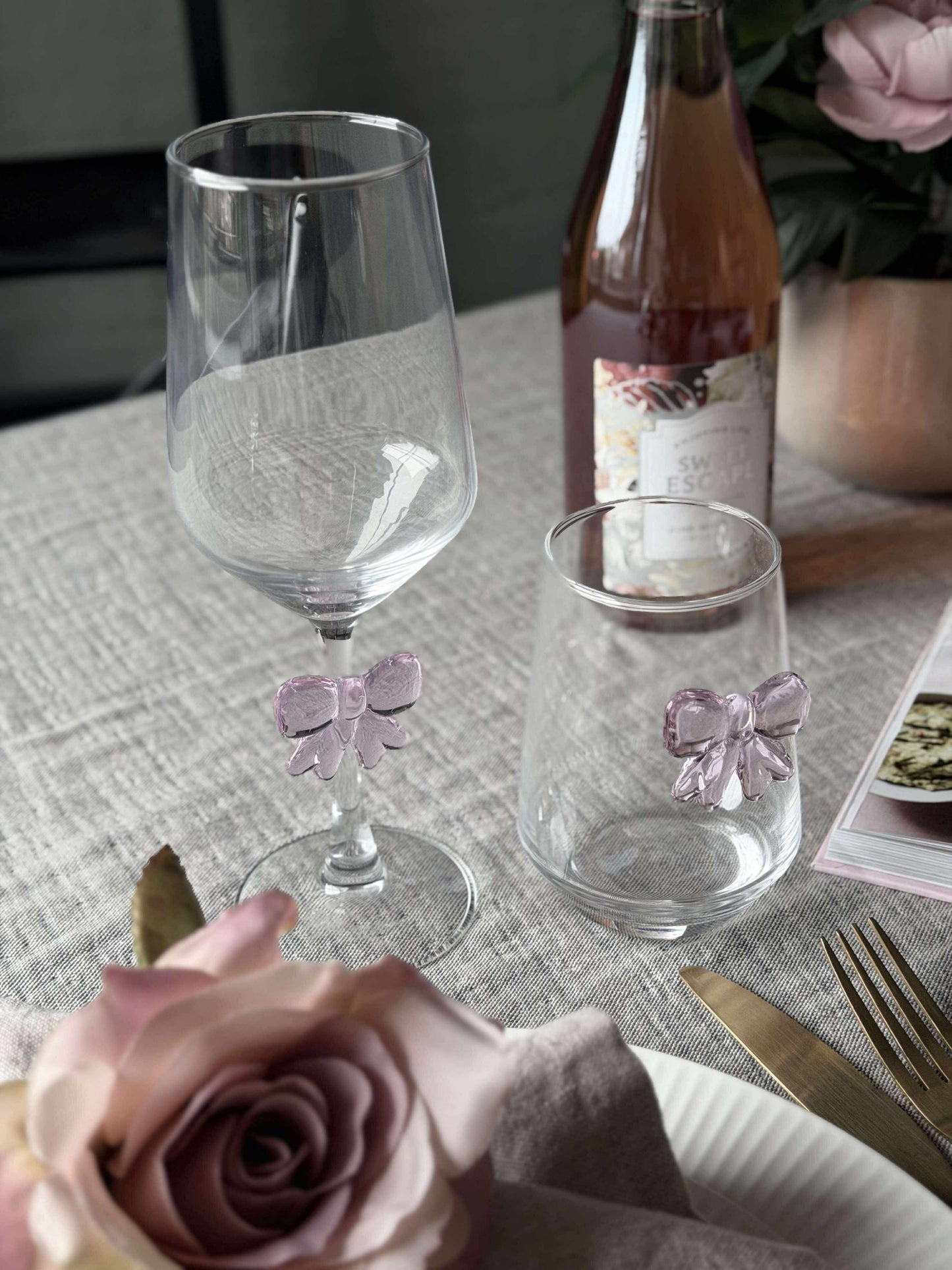 Glas med sløjfe