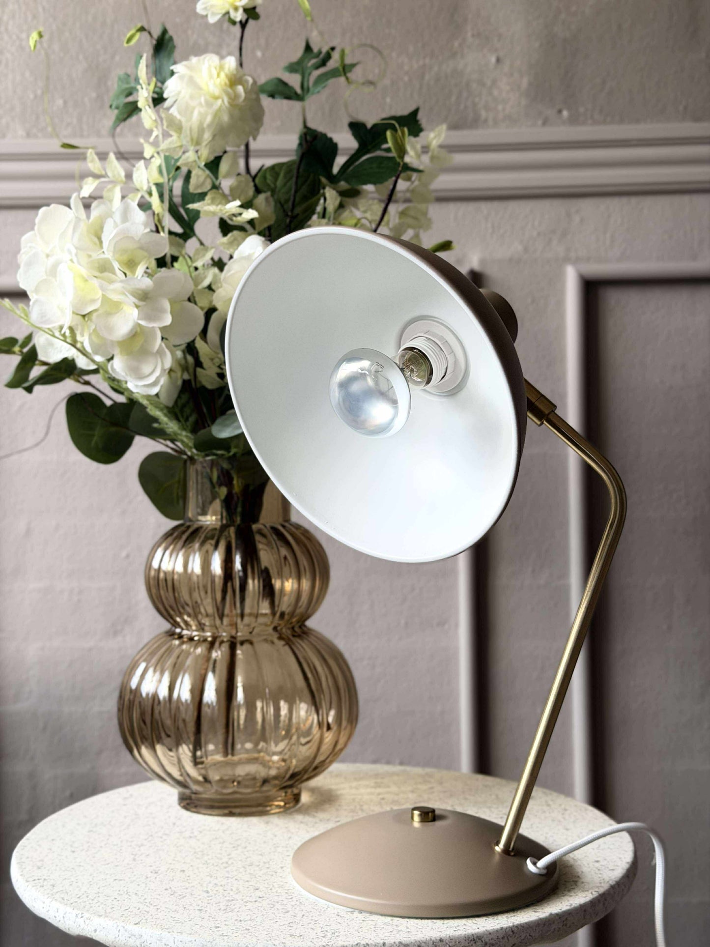 Bordlampe Retro - Beige / guld