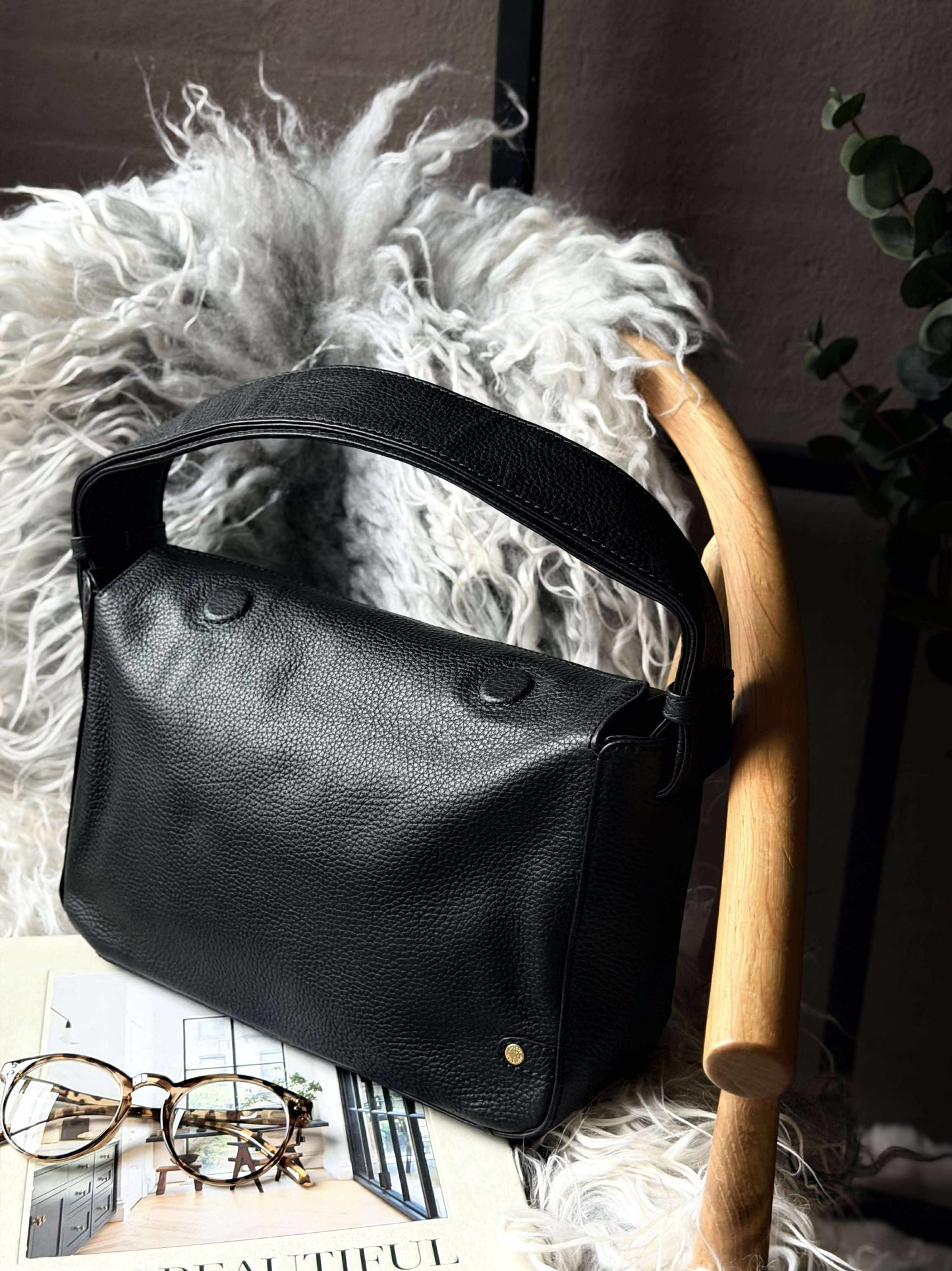 Skuldertaske Dalia - Black
