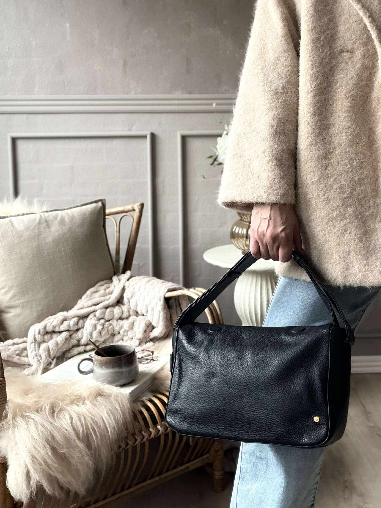 Skuldertaske Dalia - Black