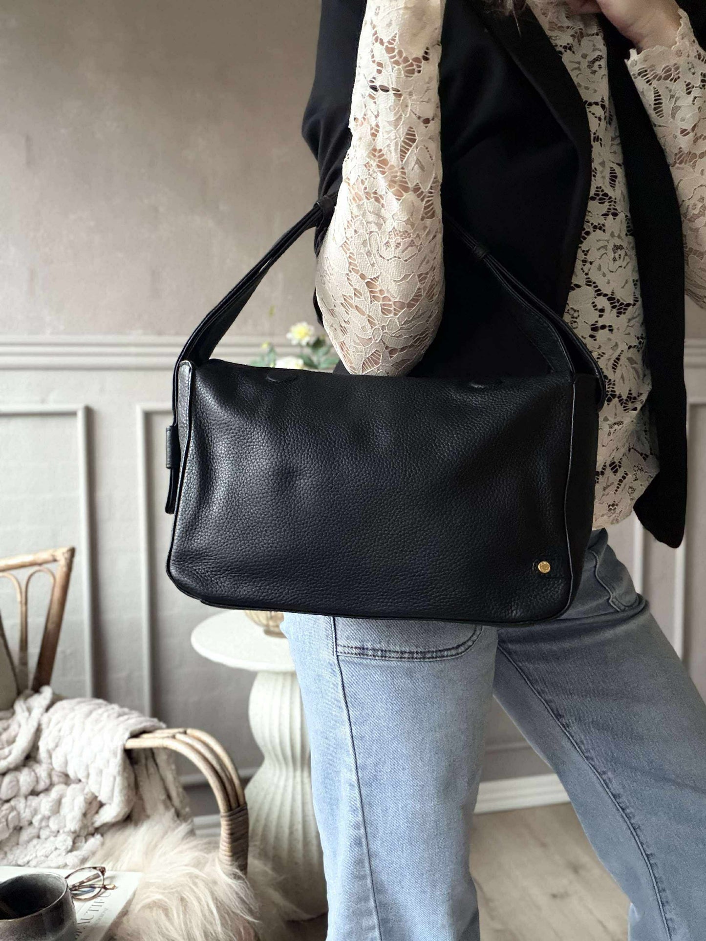 Skuldertaske Dalia - Black