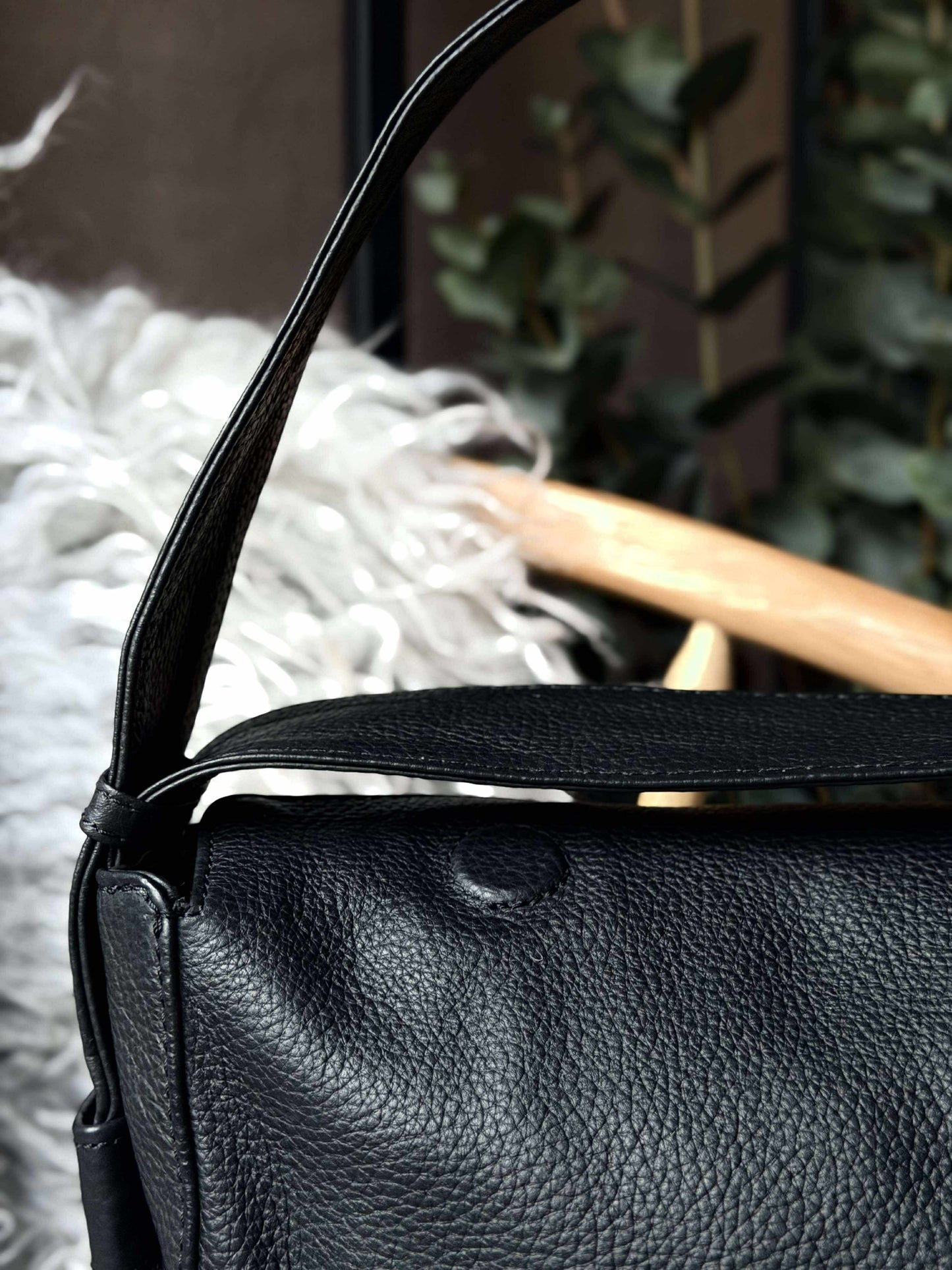 Skuldertaske Dalia - Black