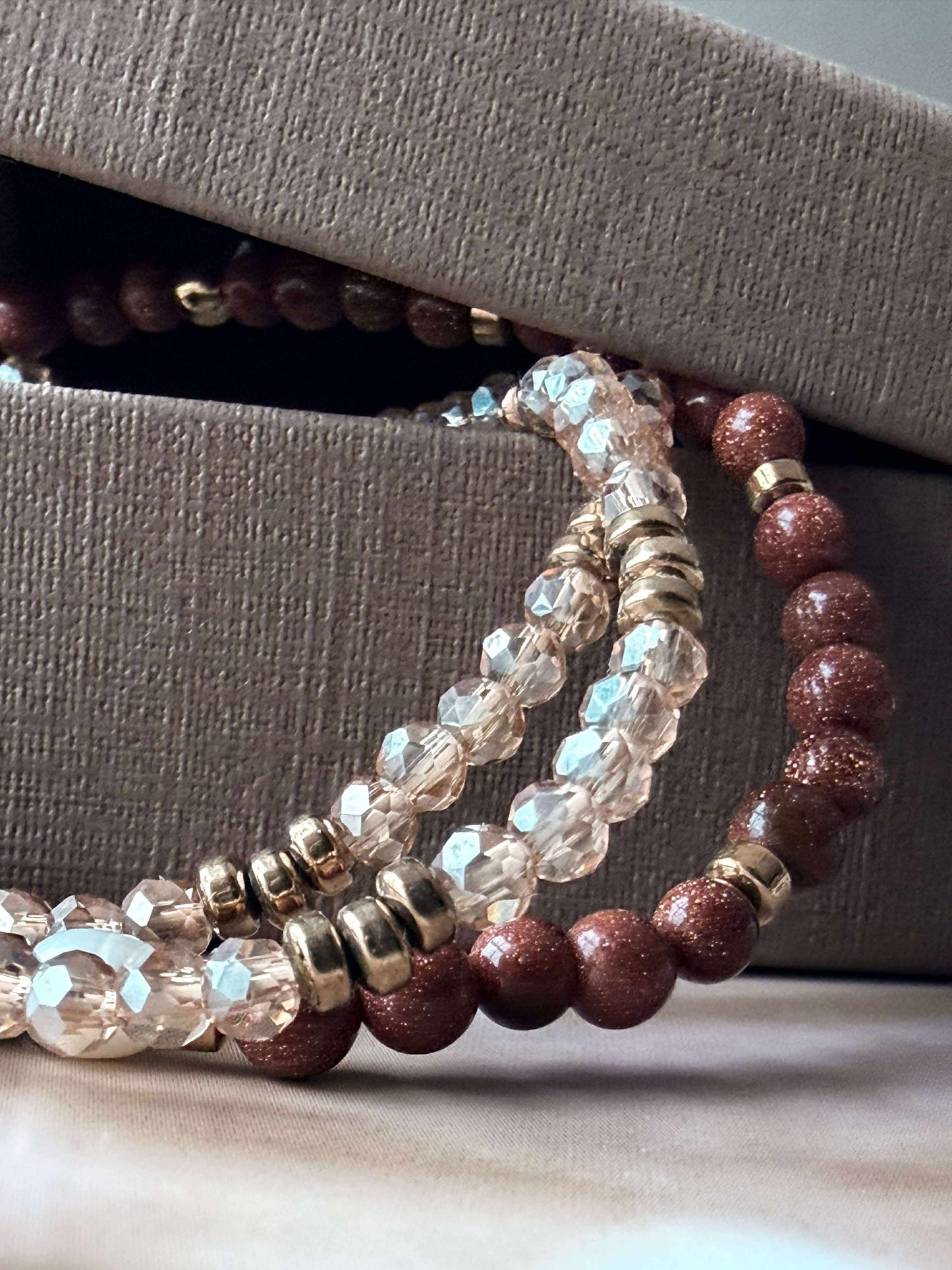 Armbånd Leah Natur/Cognac – Sæt med 3 stk
