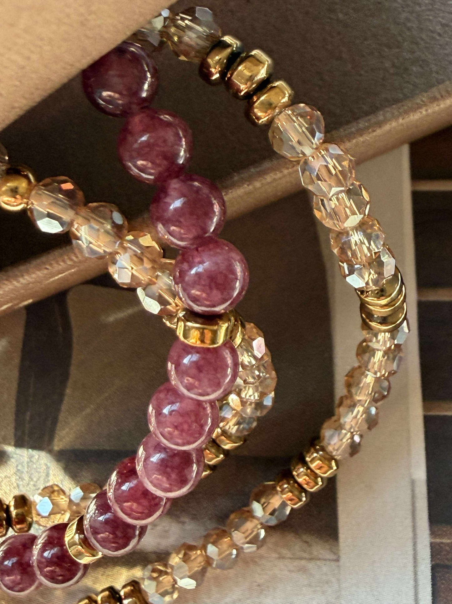 Armbånd Leah Bordeaux/Natur – Sæt med 3 stk