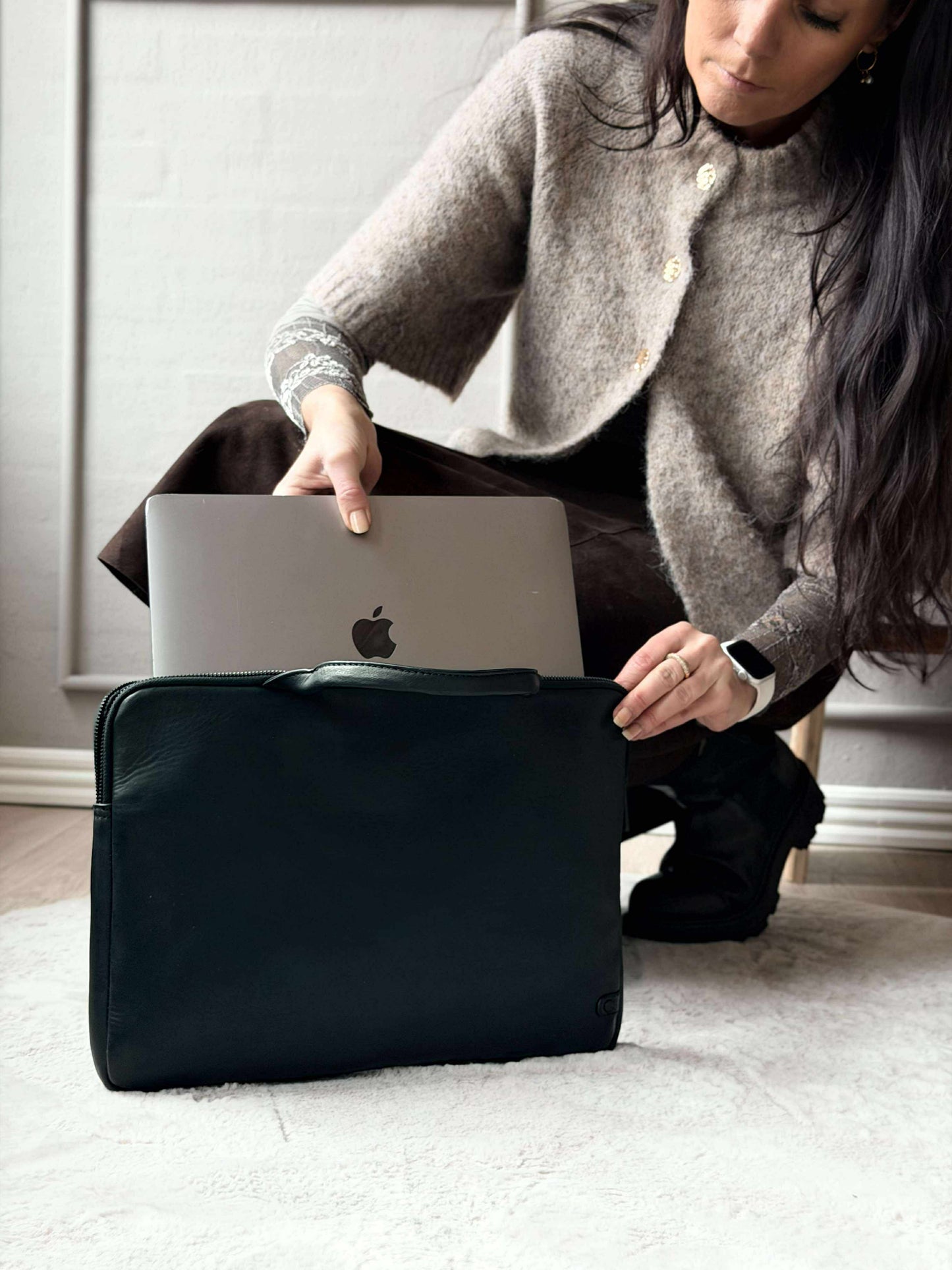 Computercover med håndtag og frontlomme