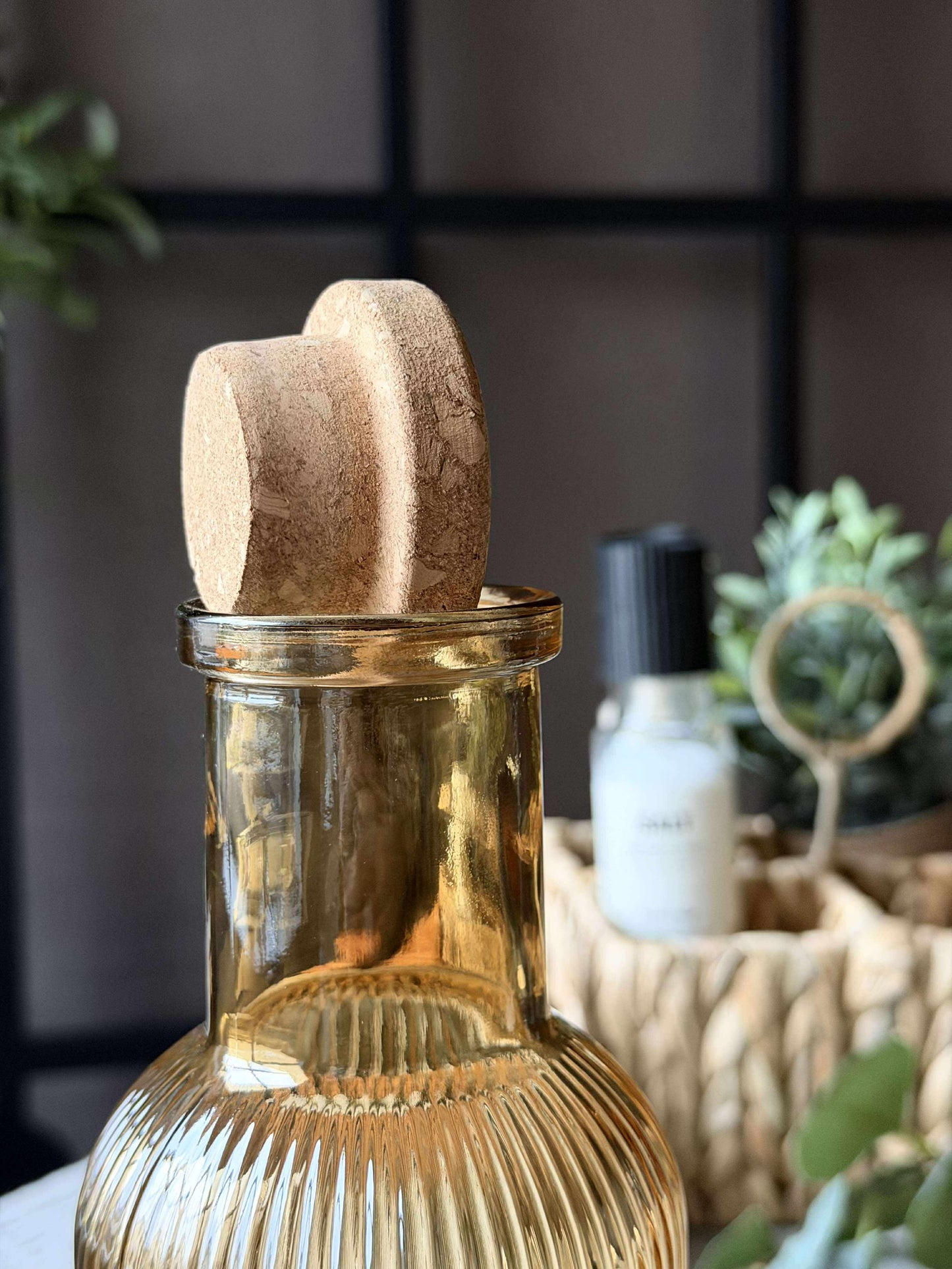 Vandflaske med korkprop – Gylden 1 ltr.