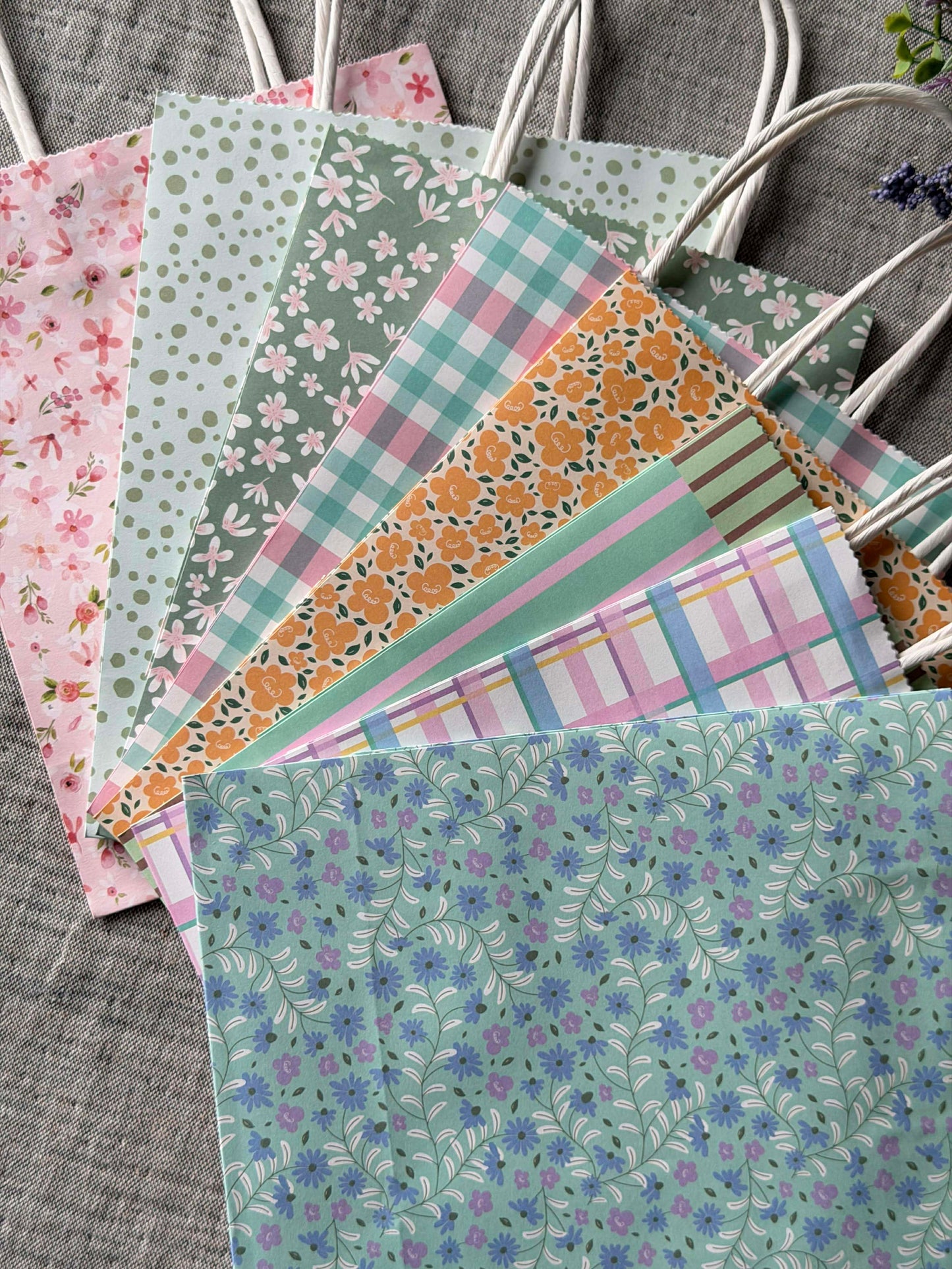Gavepose small - Color Mix 1 stk.