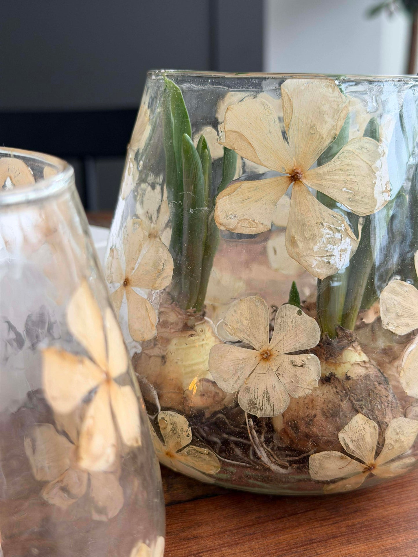 Lysestage - Glas med blomster - flere størrelser