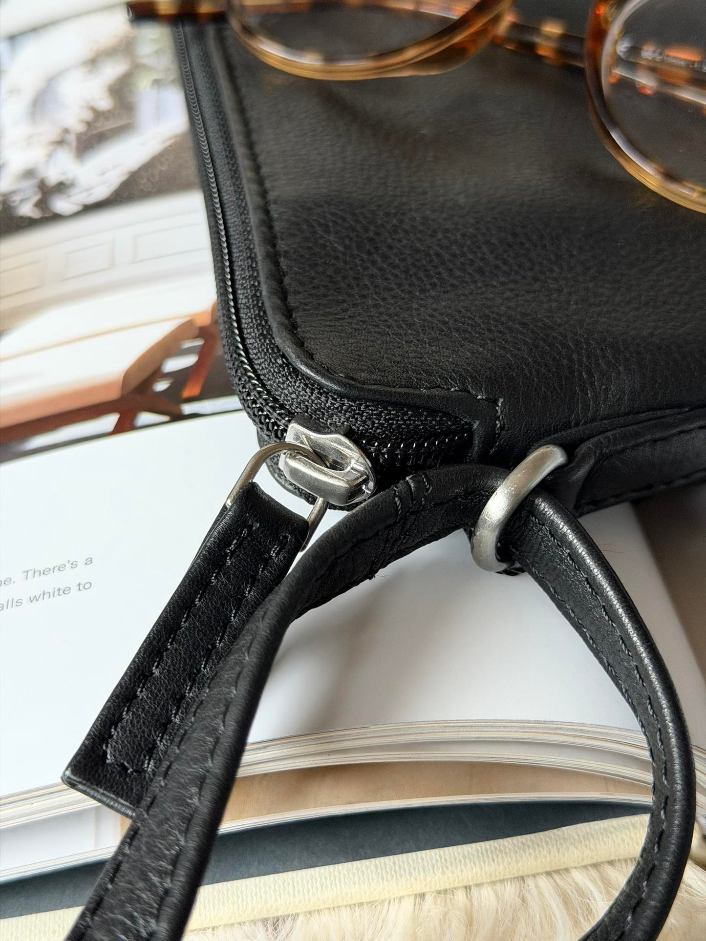 Clutch Misse - Black / Silver