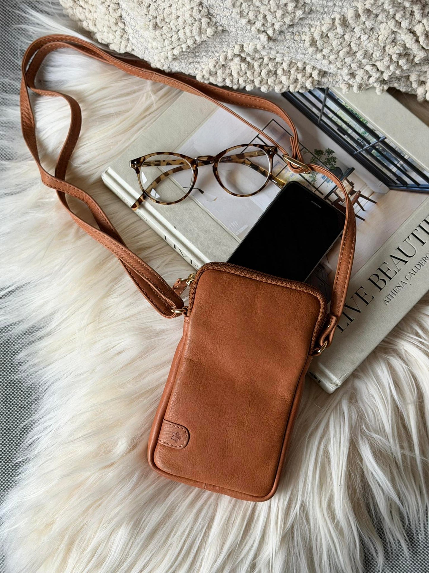 Mobiltaske Misse - Cognac / gold