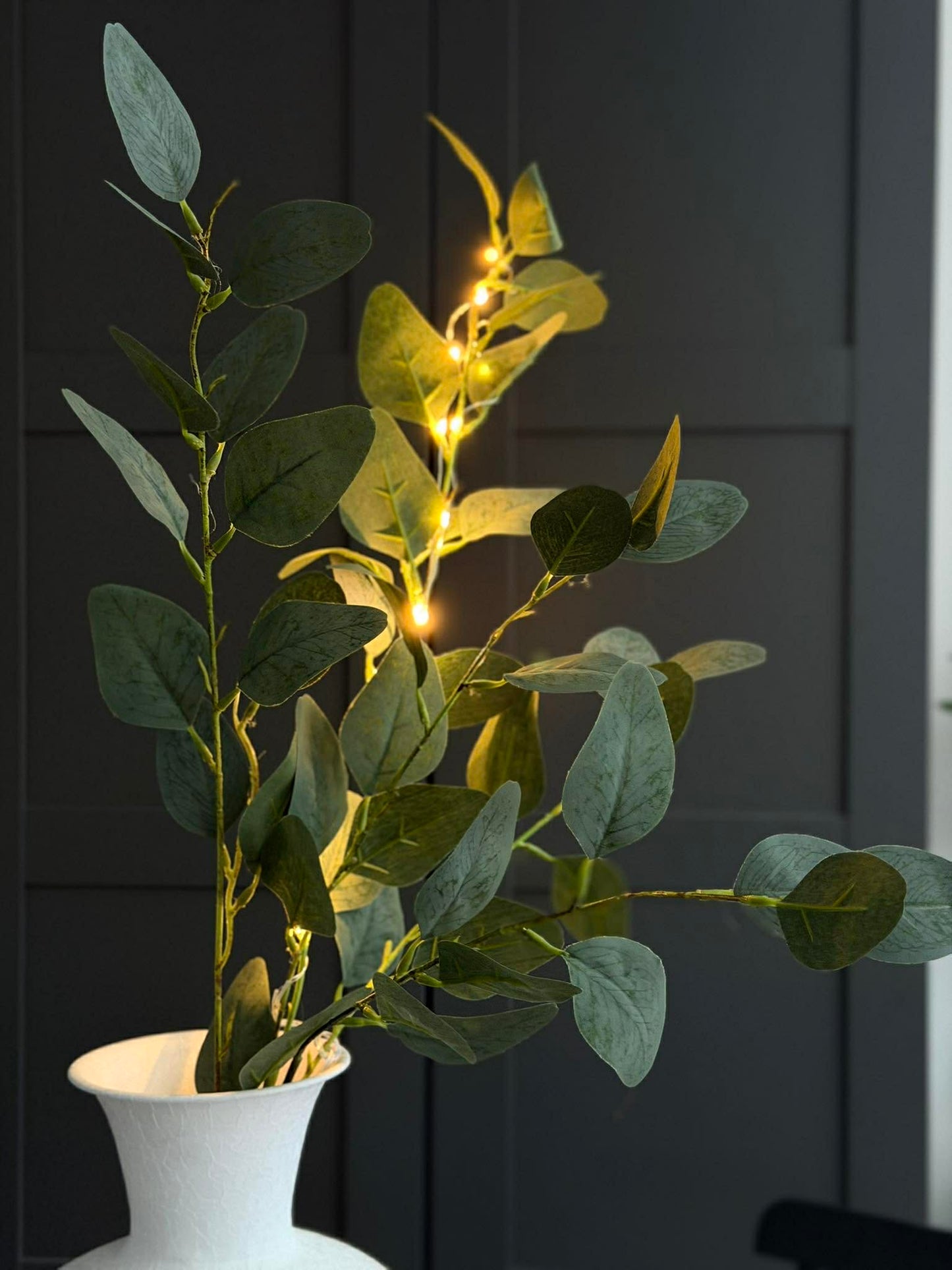 Eucalyptus gren med lys - 100cm