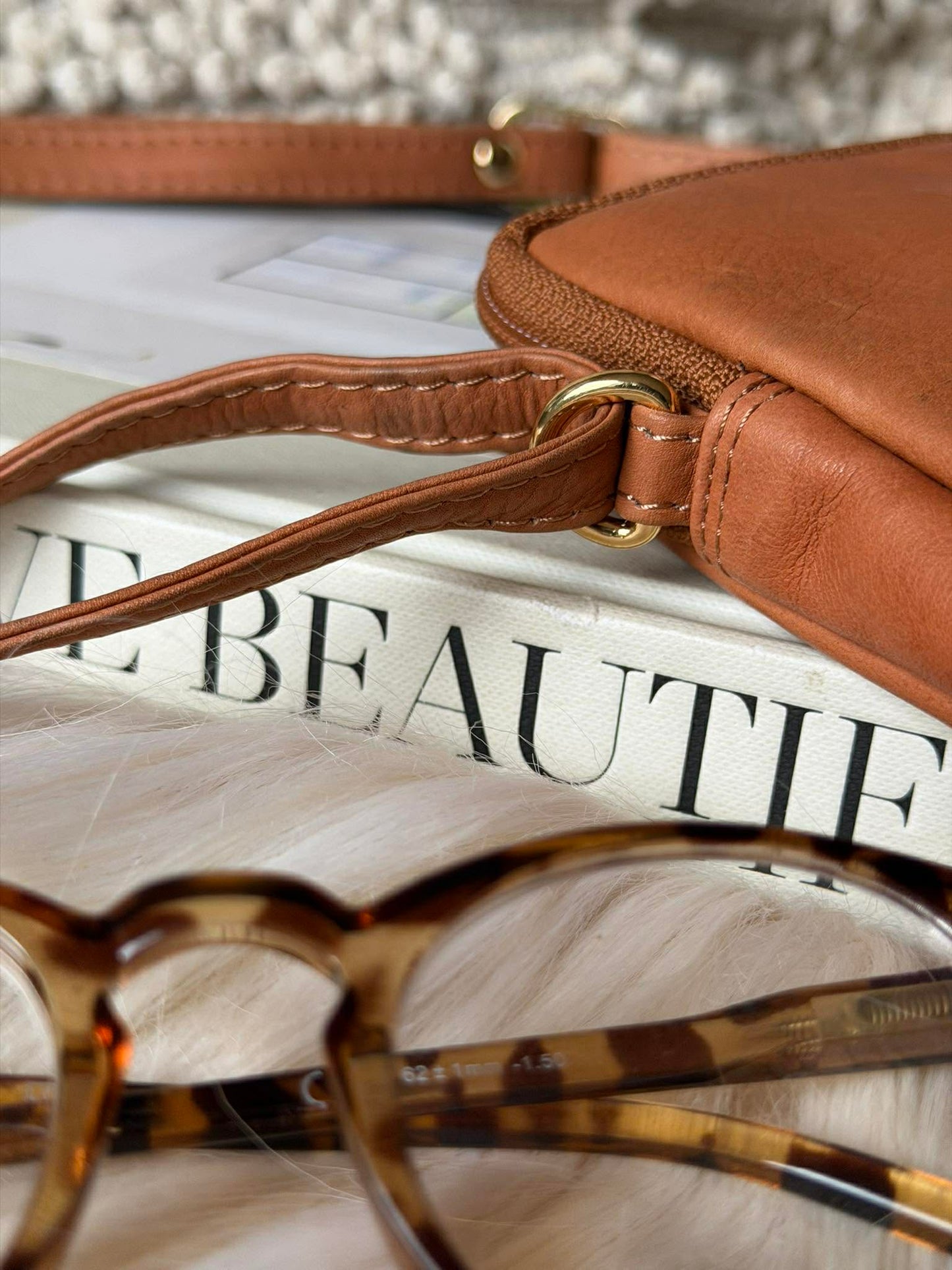 Mobiltaske Misse - Cognac / gold