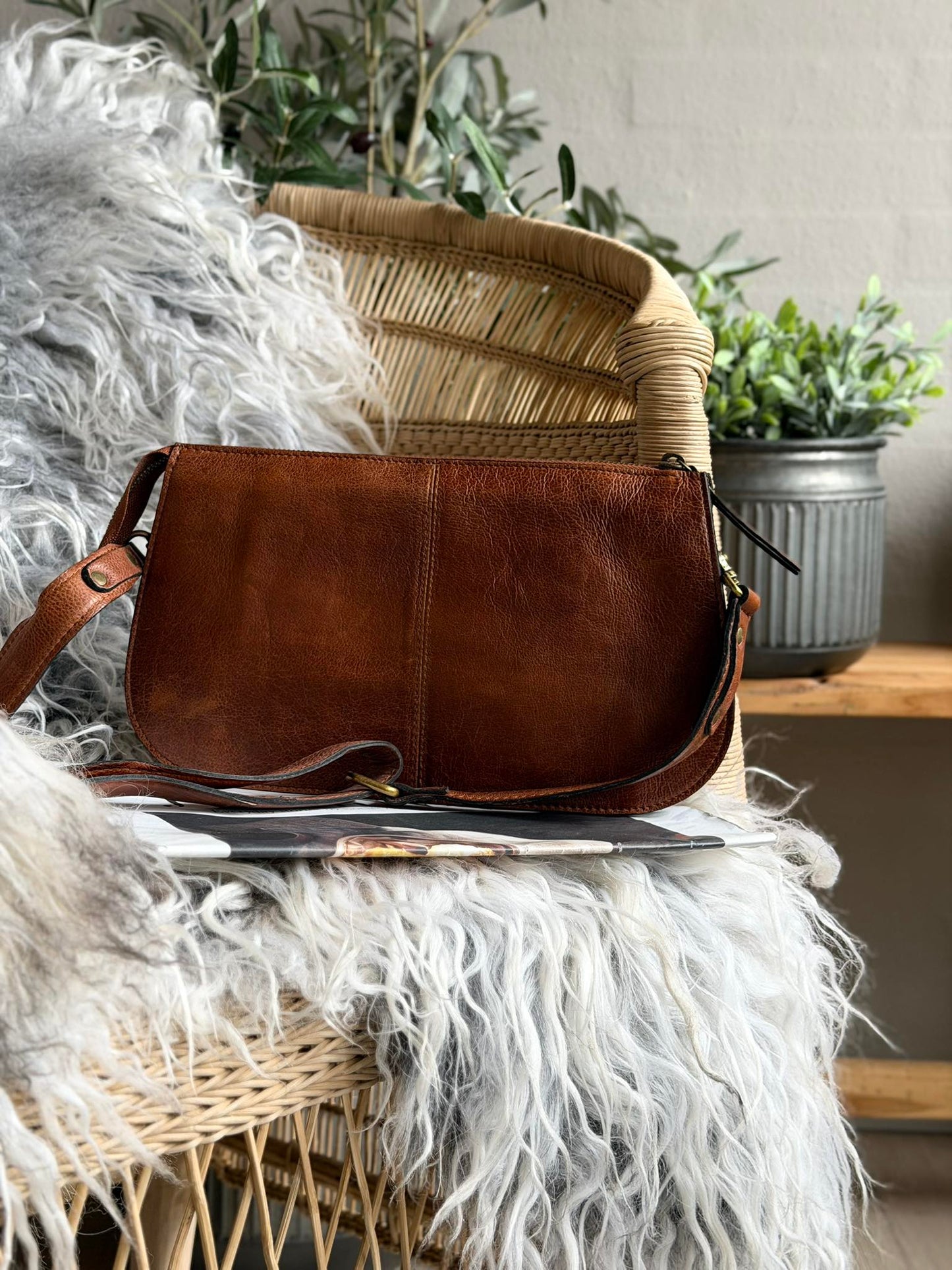Crossover Myn - Walnut