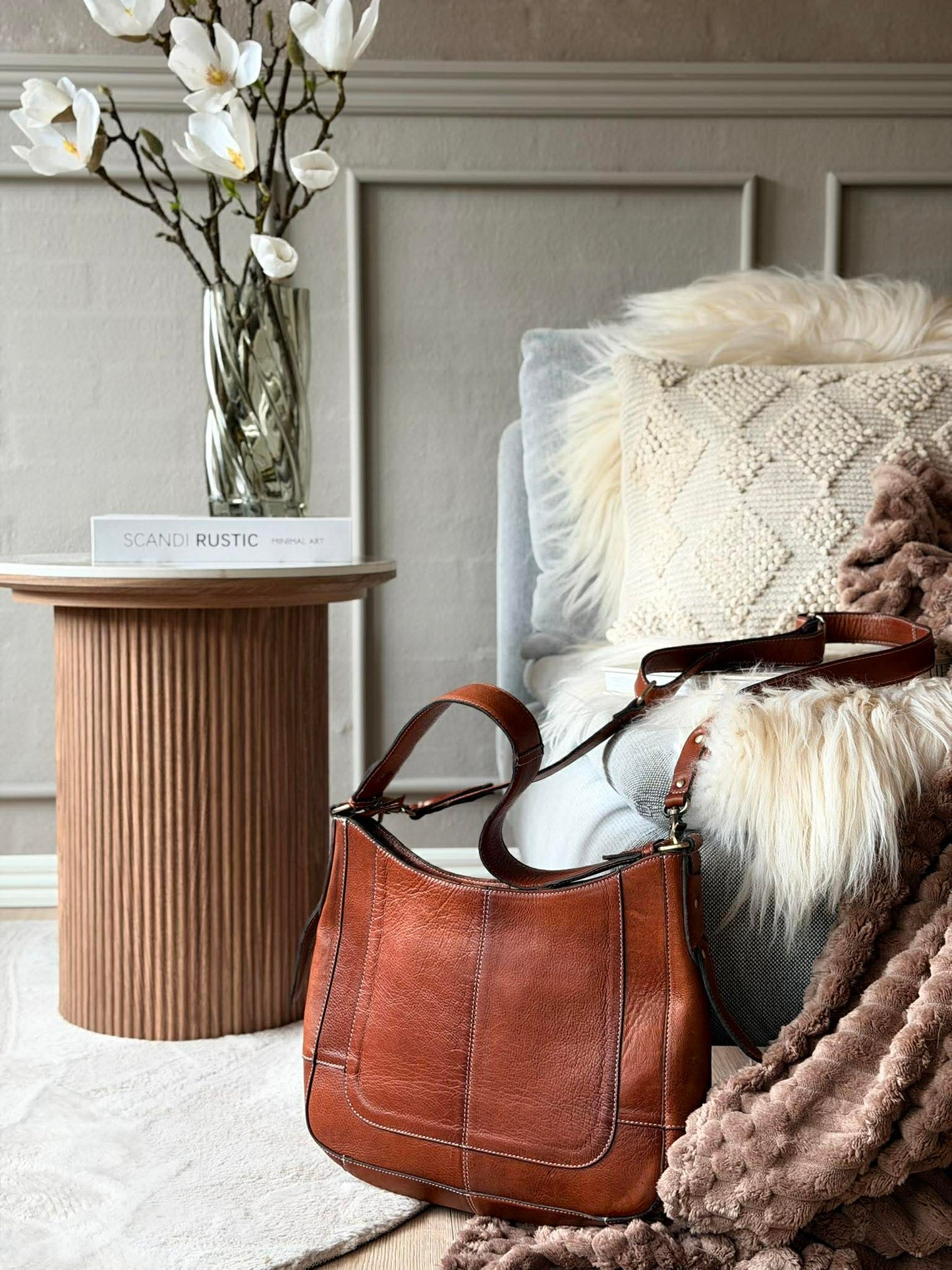 Skuldertaske Neri Small - Walnut