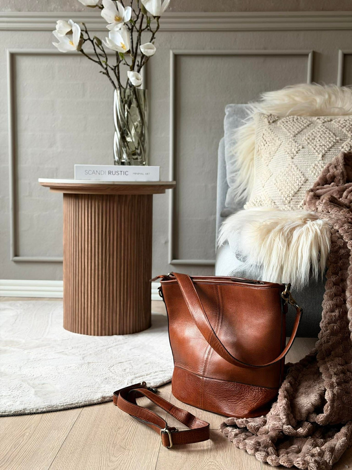 Skuldertaske Nomi walnut