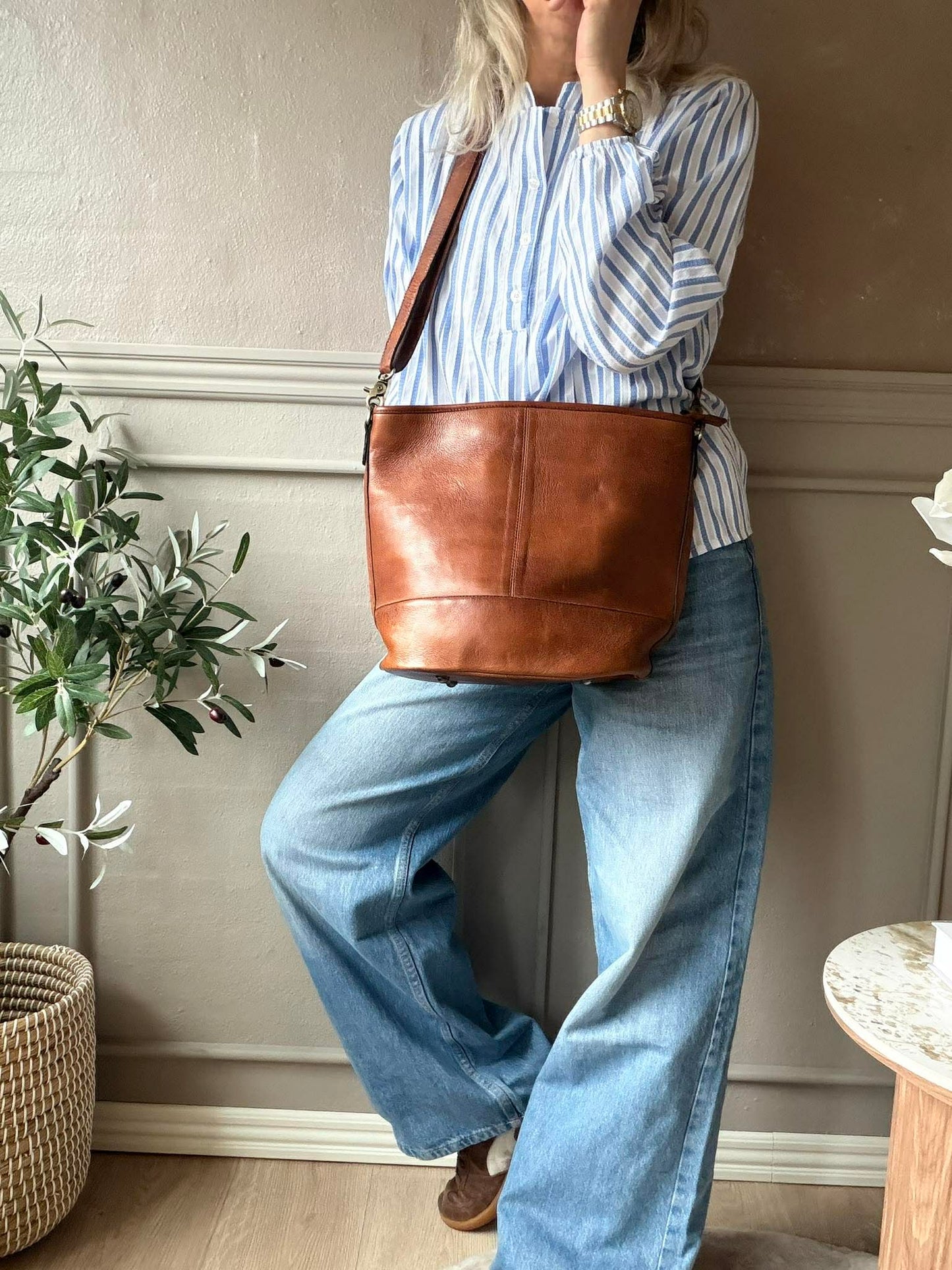 Skuldertaske Nomi walnut