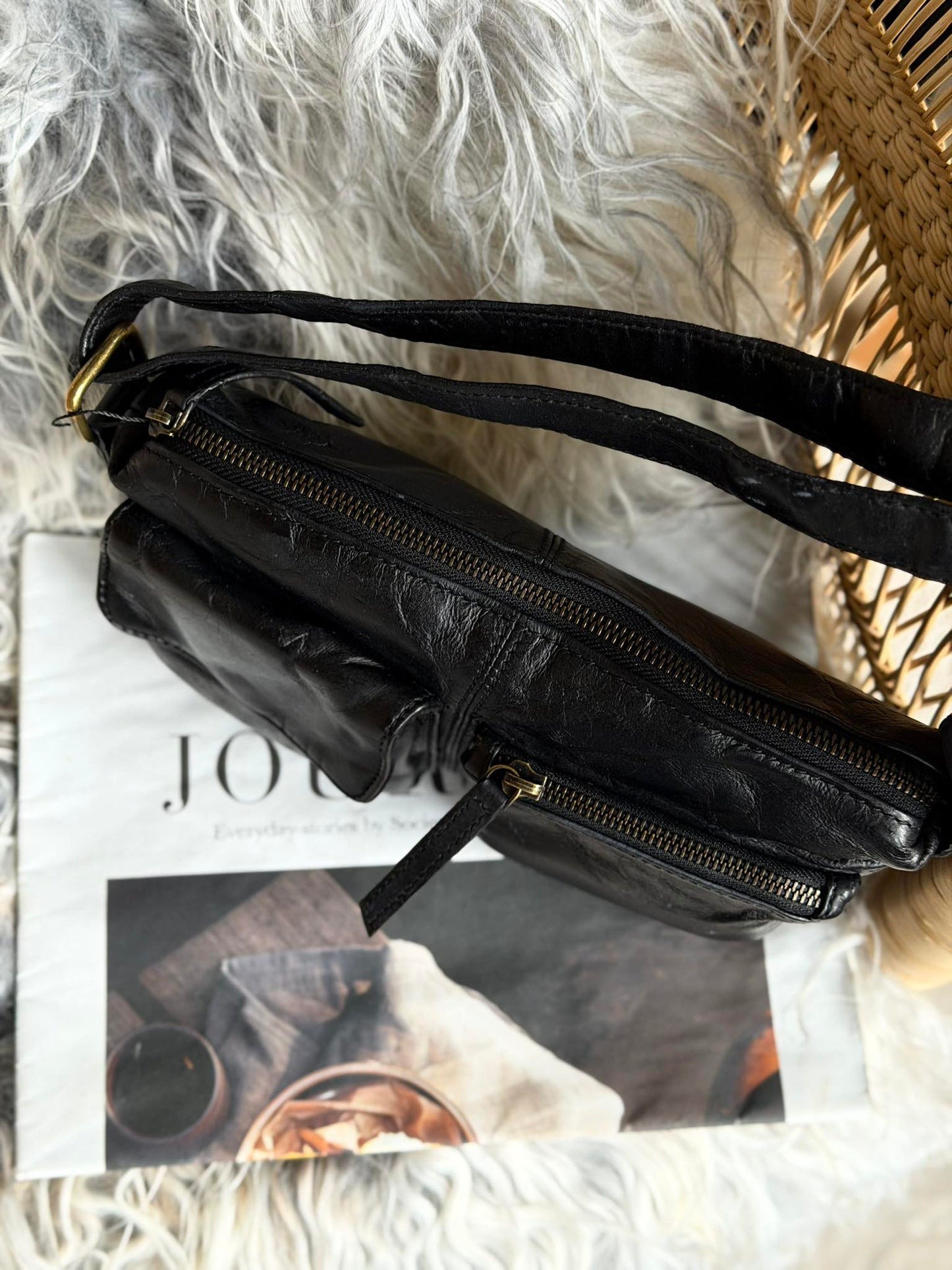 Crossover Munthe - Black