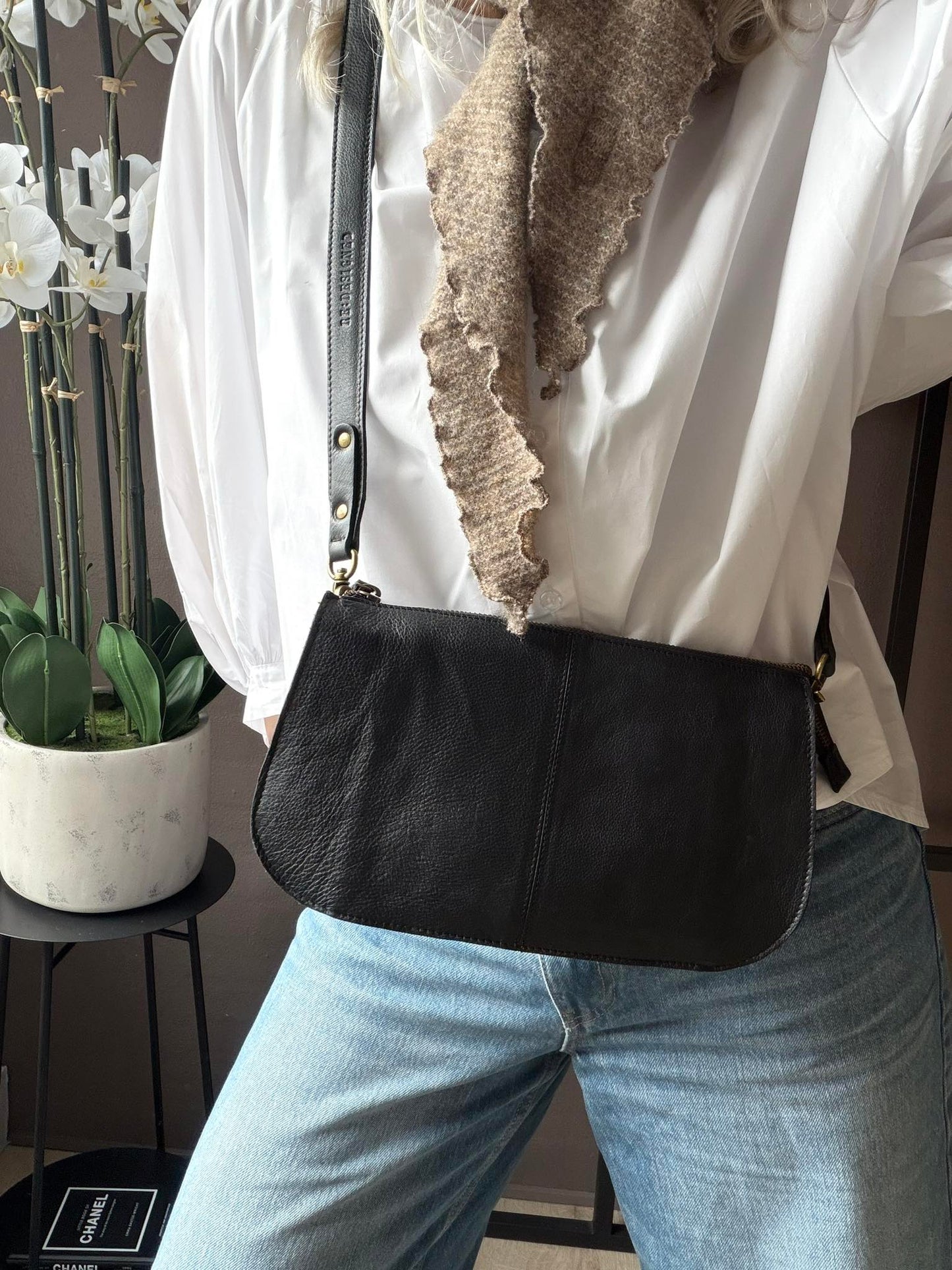 Crossover Myn - Black