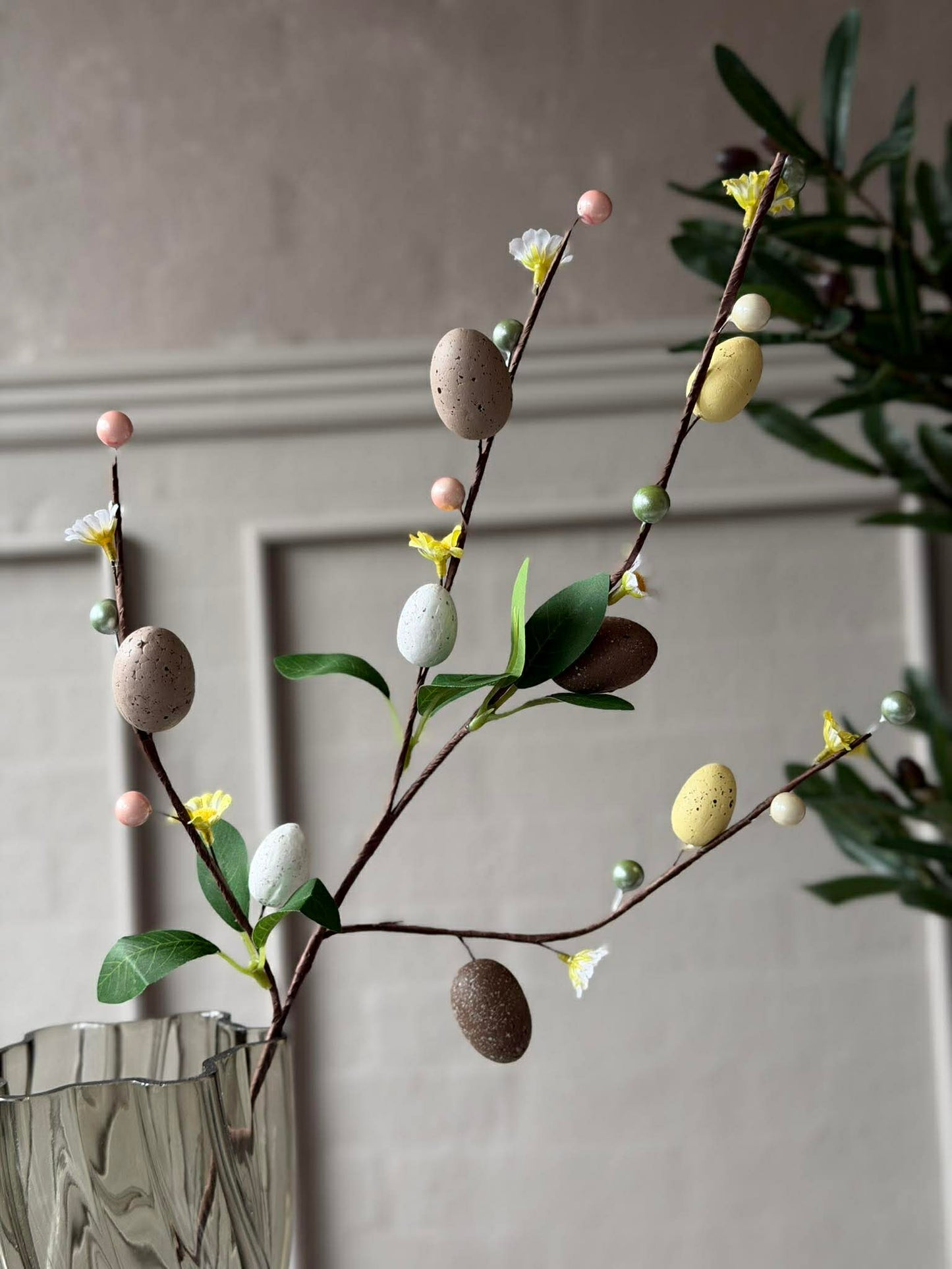 Gren med påskeæg 65 cm- neutrale farver