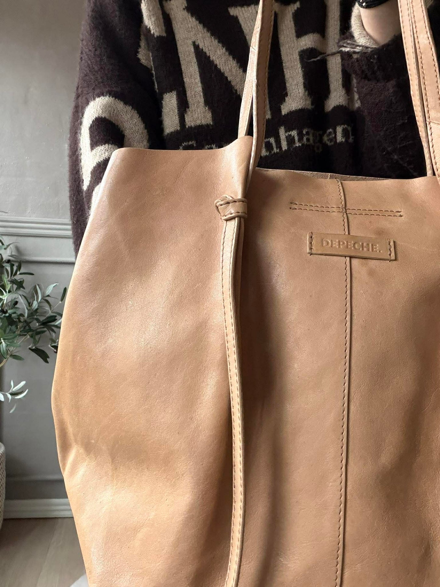 Shopper i blød skindkvalitet - Sand