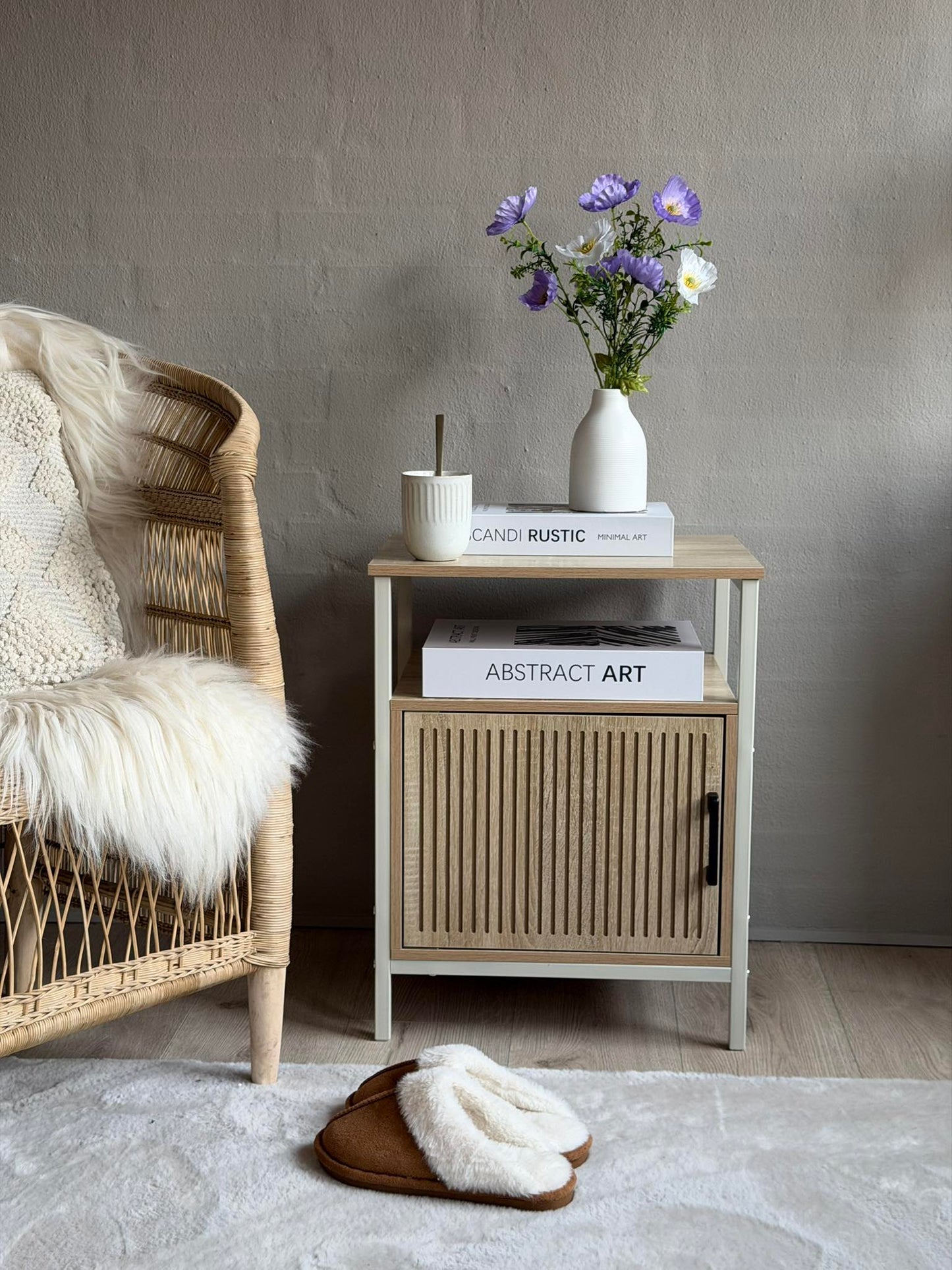 Skab med låge - Off white