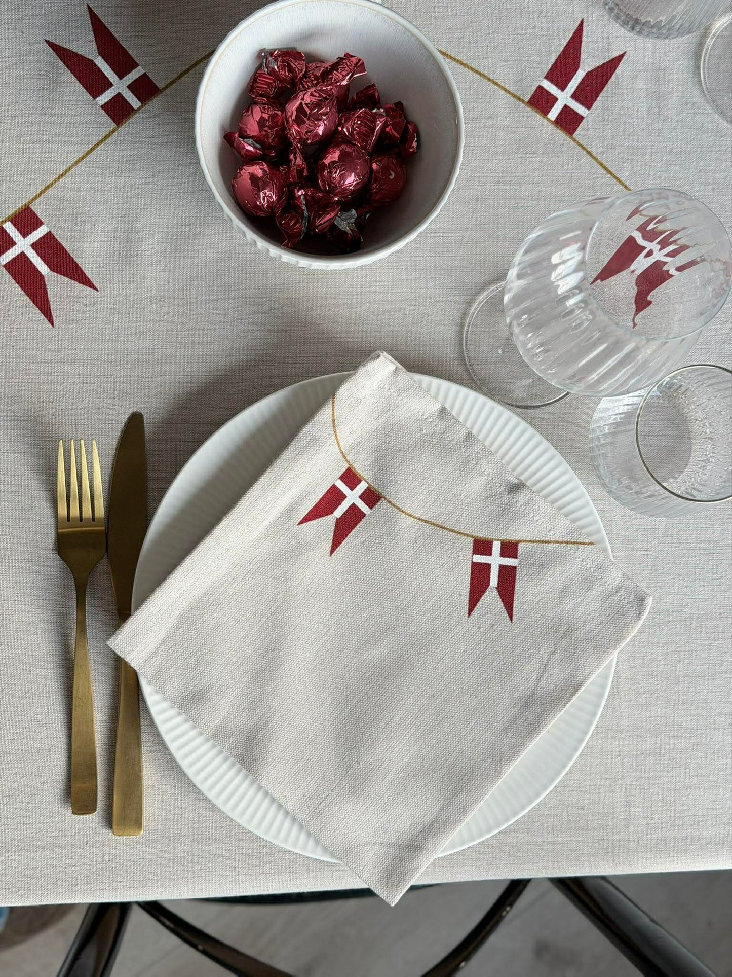 Mundservietter med flag -  4 stk