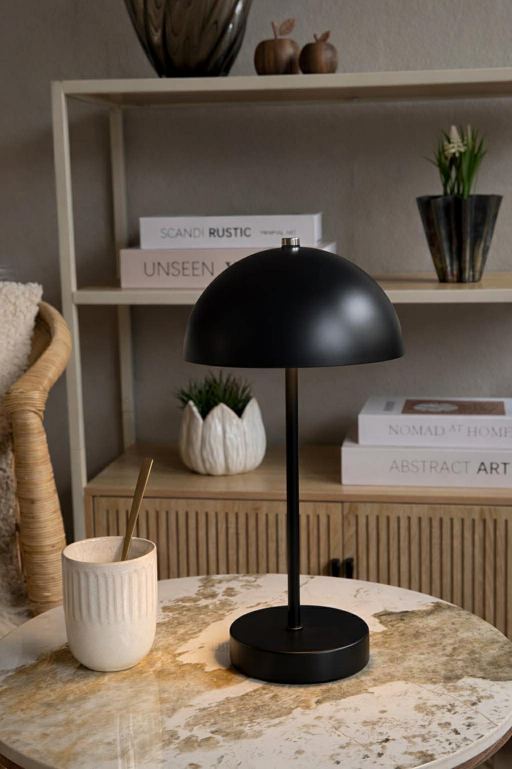 Bordlampe med touch - Large Sort
