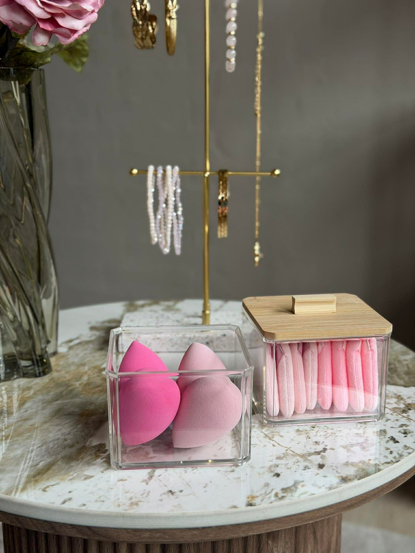 Makeup organiser med svampe - 2 lag
