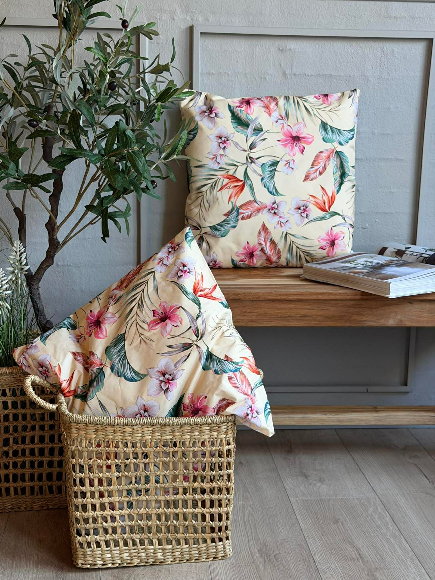 Pude 45x45 cm - Bloom - Flere farver