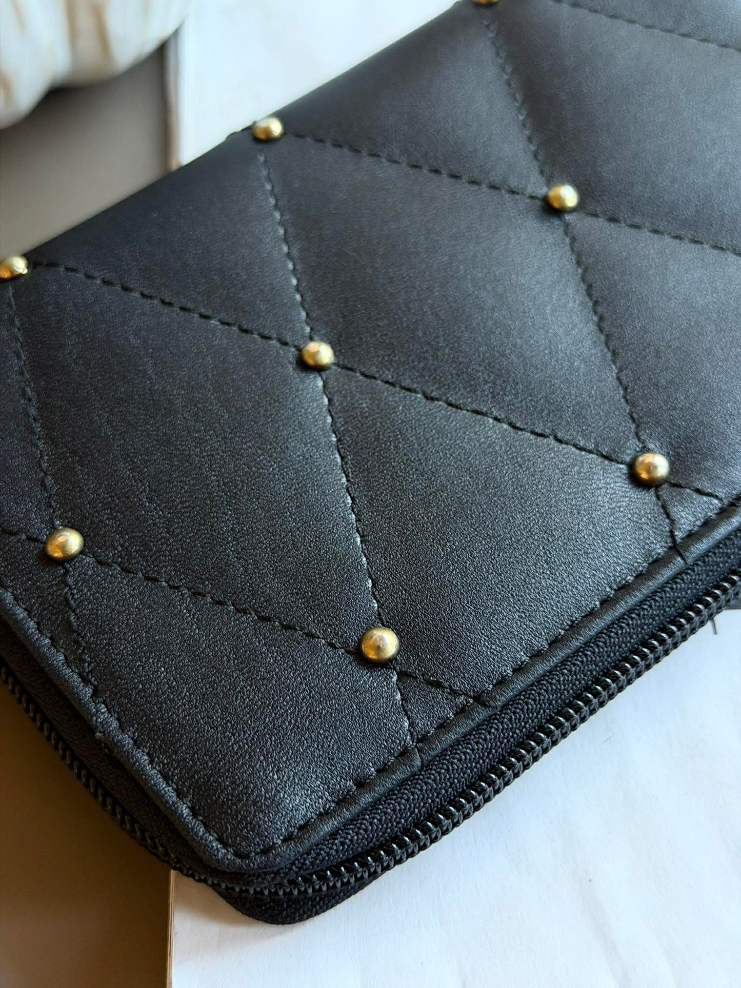 Clutch med nitter - LIMA Small black