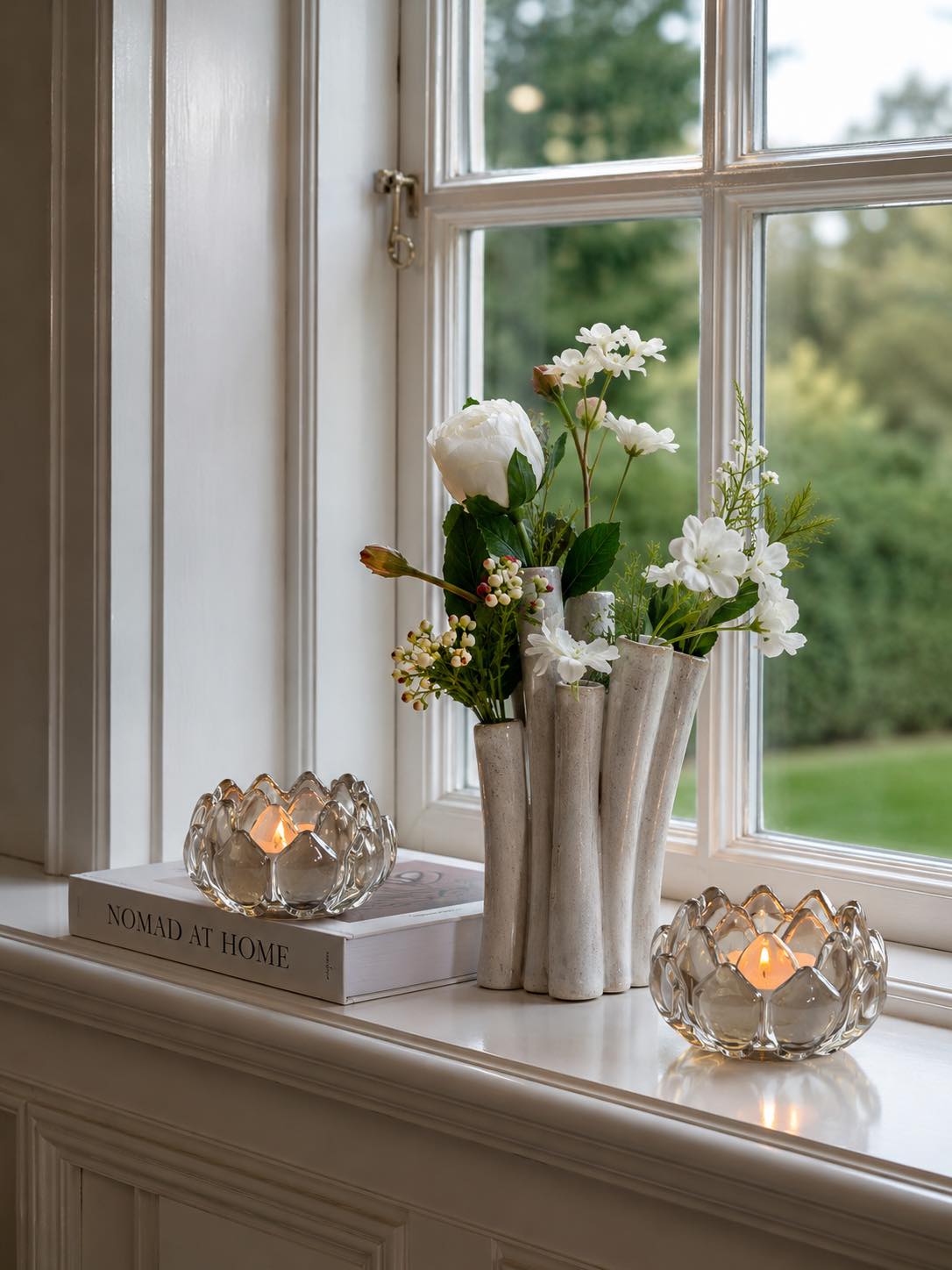 Lysestage beige lotus  - Sæt med 2 stk