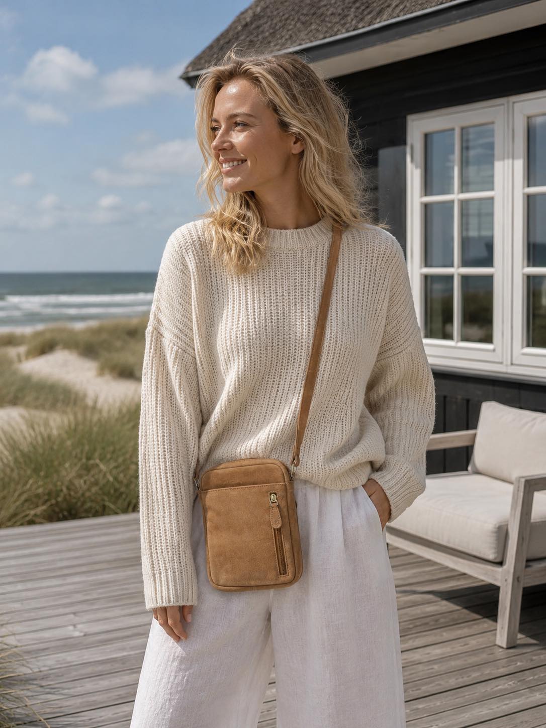 Mobiltaske Daily – Suede beige