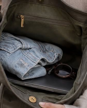 Shopper Helena – Army