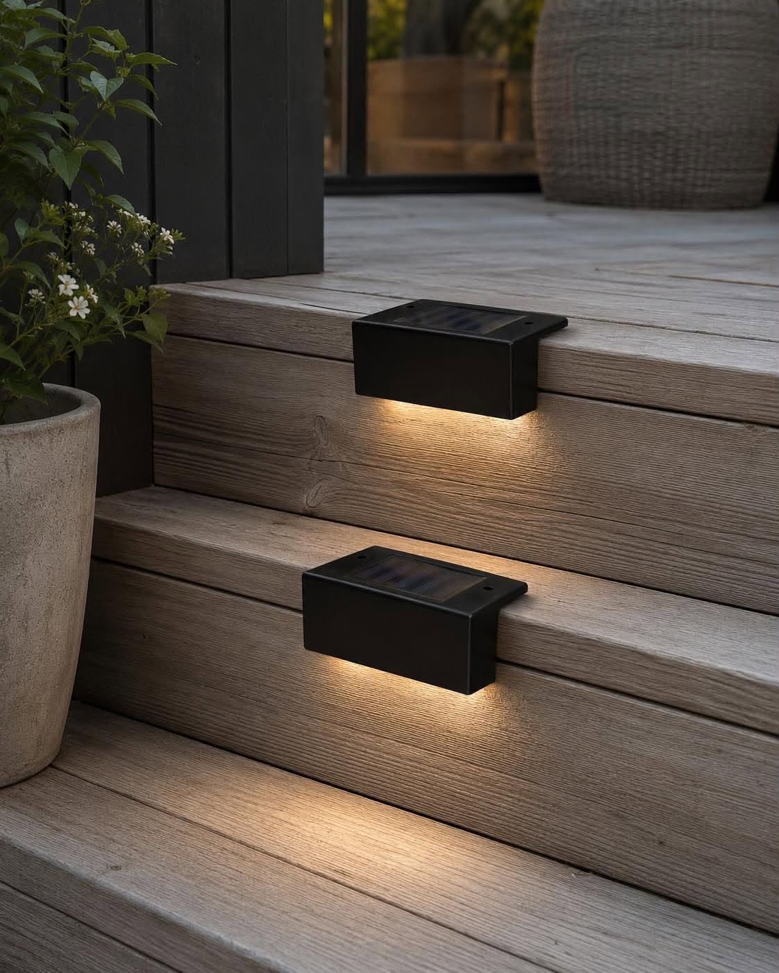 Trappelys med solar - 2 stk.