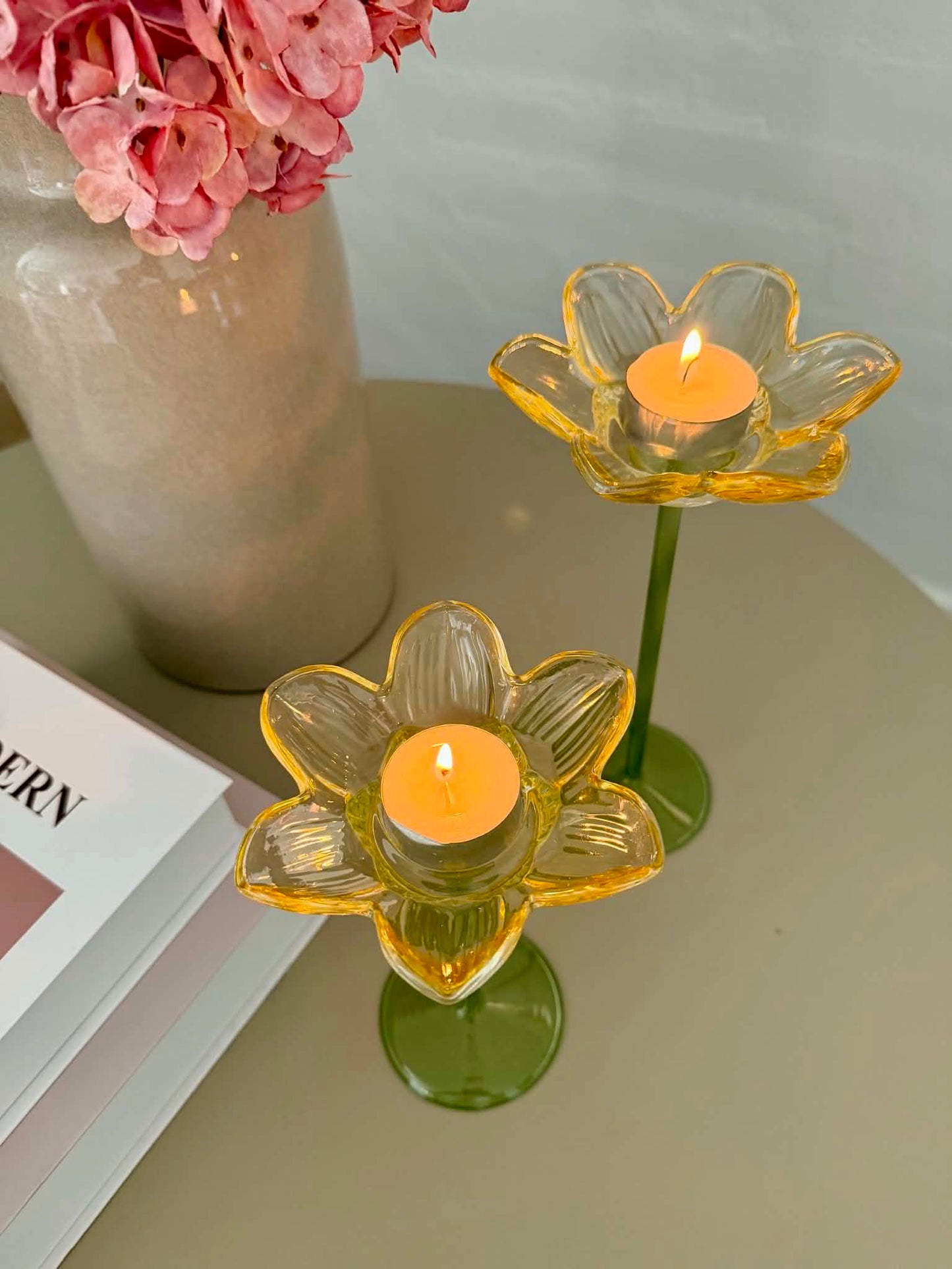 Lysestage blomst - Gul