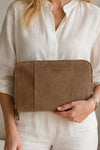 Clutch ruskind camel