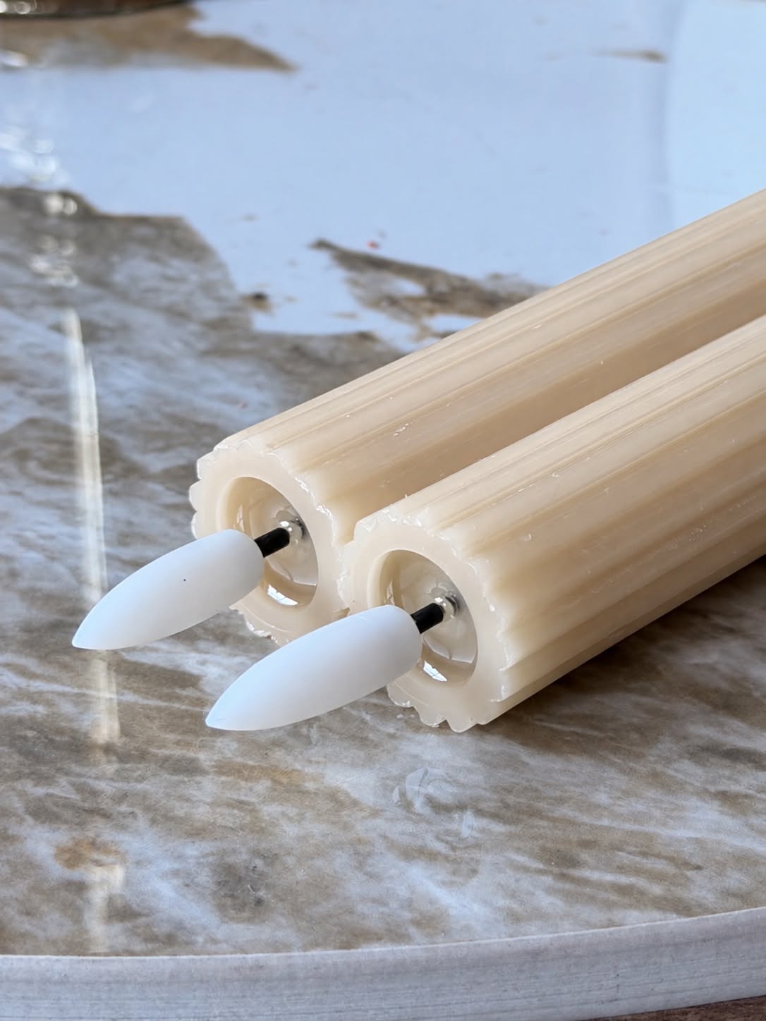 LED Stagelys riller og fjernbetjening - Latte´