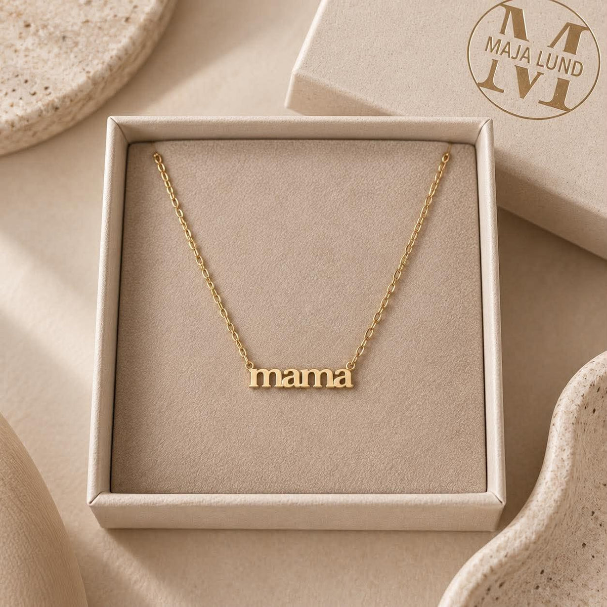 Halskæde Mama forgyldt – Vandfast