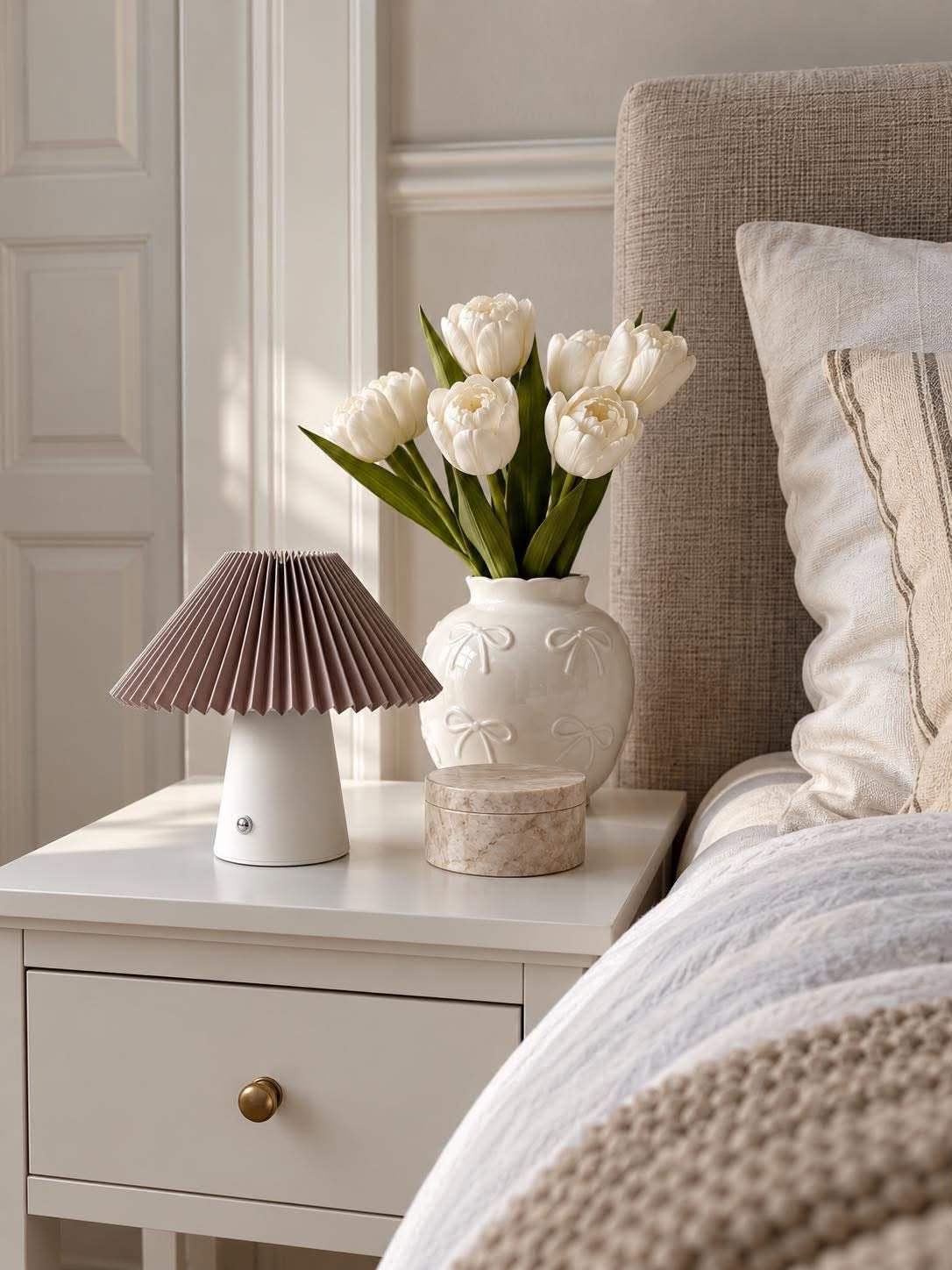 Bordlampe plisse genopladelig - Sand