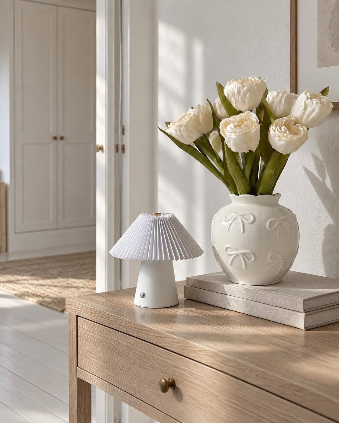 Bordlampe plisse genopladelig - Hvid