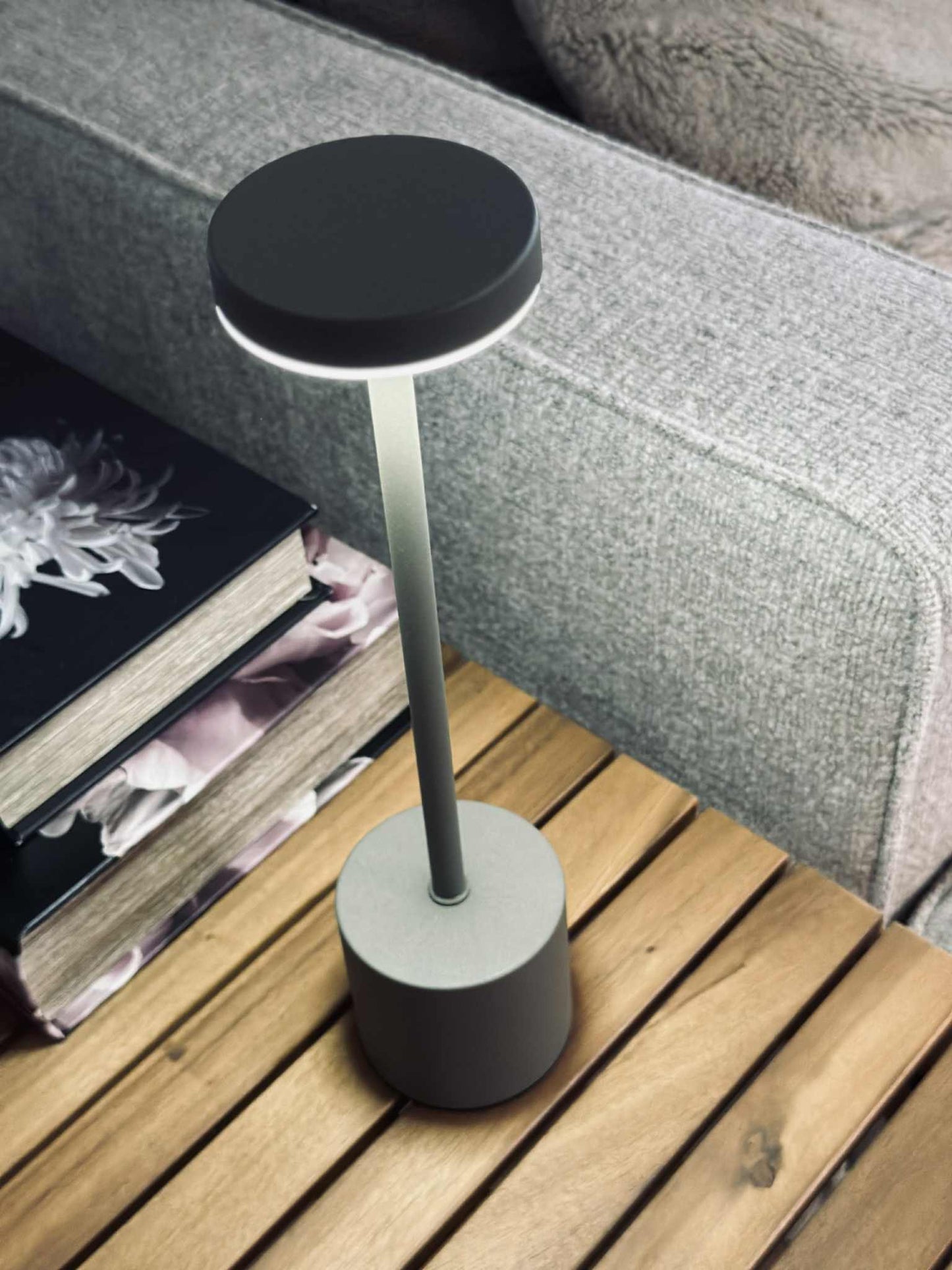 LED bordlampe KELLY Taupe - genopladelig