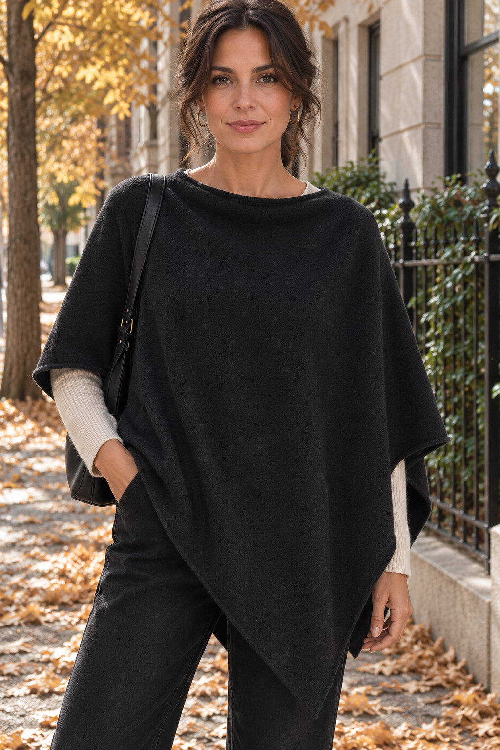 Poncho black