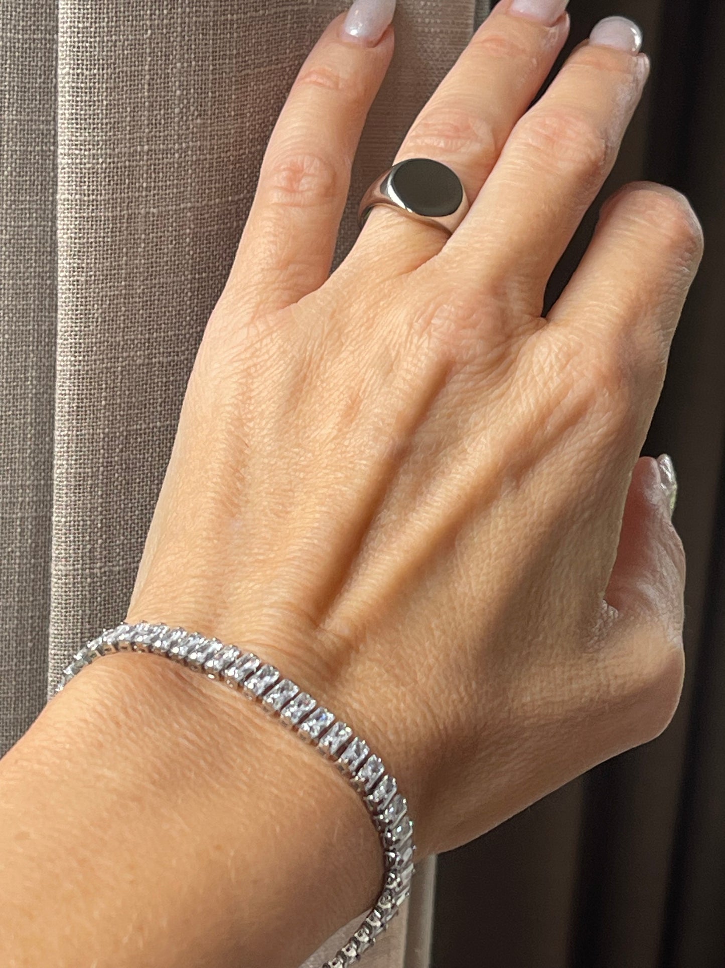 Tennisarmbånd Thelma med zirkoner - rhodium belagt